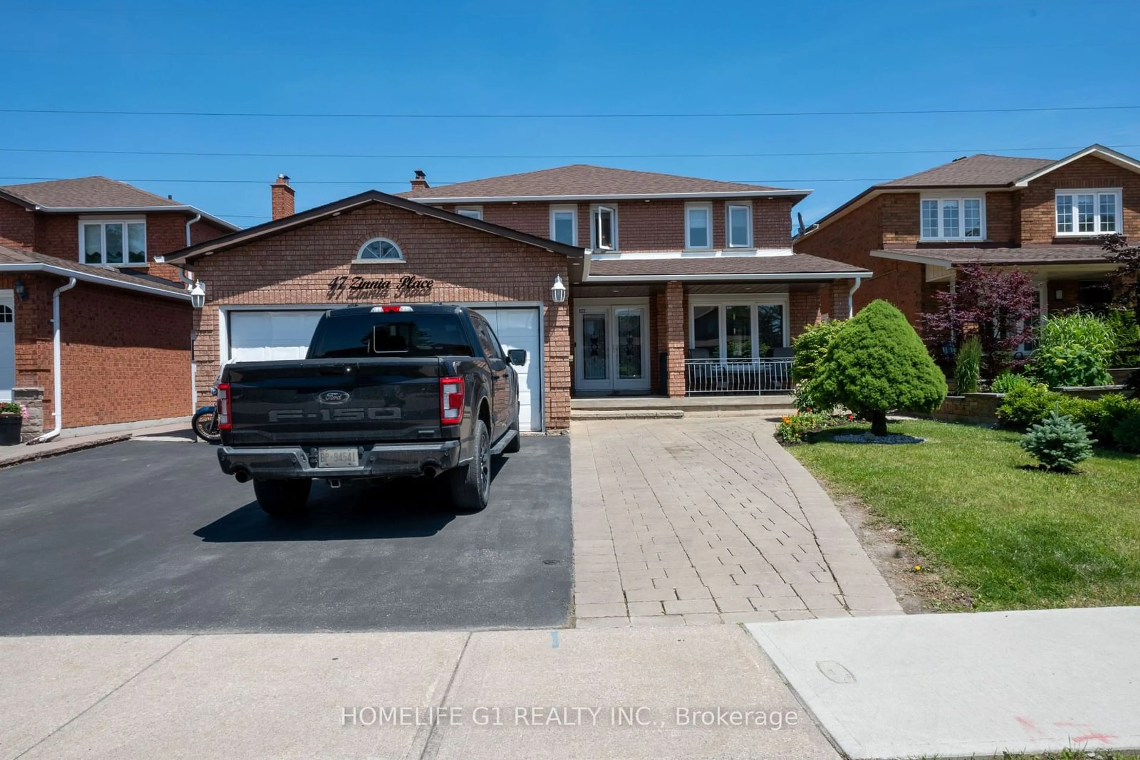 Frontside or backside of a home for 47 Zinnia Pl, Vaughan Ontario L4L 6G8