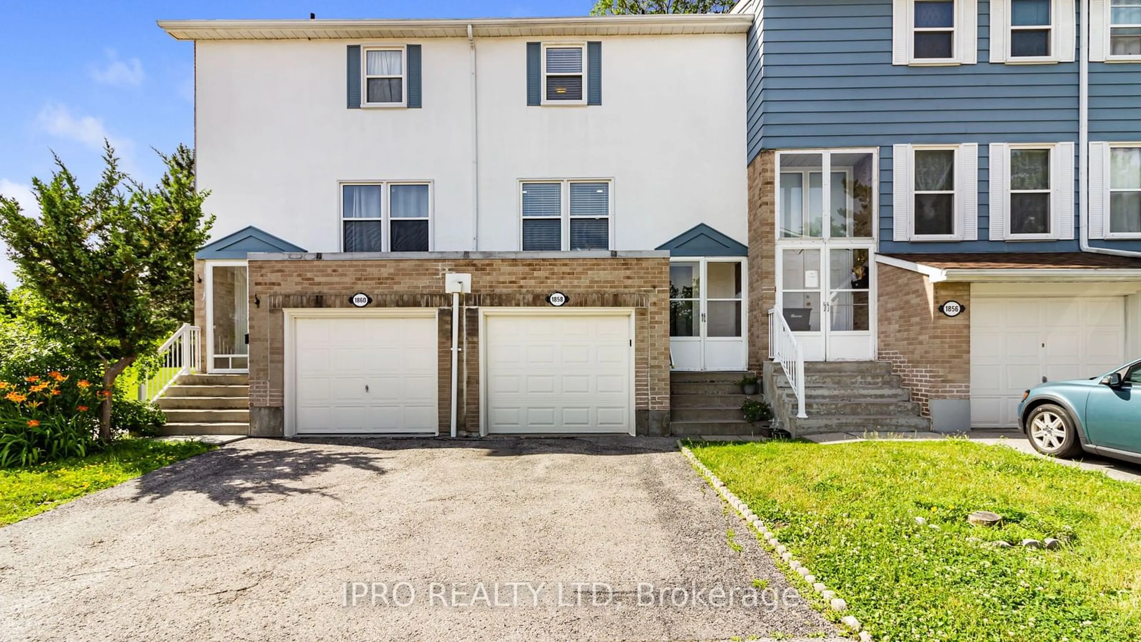 A pic from exterior of the house or condo for 1858 John St, Markham Ontario L3T 1Z1