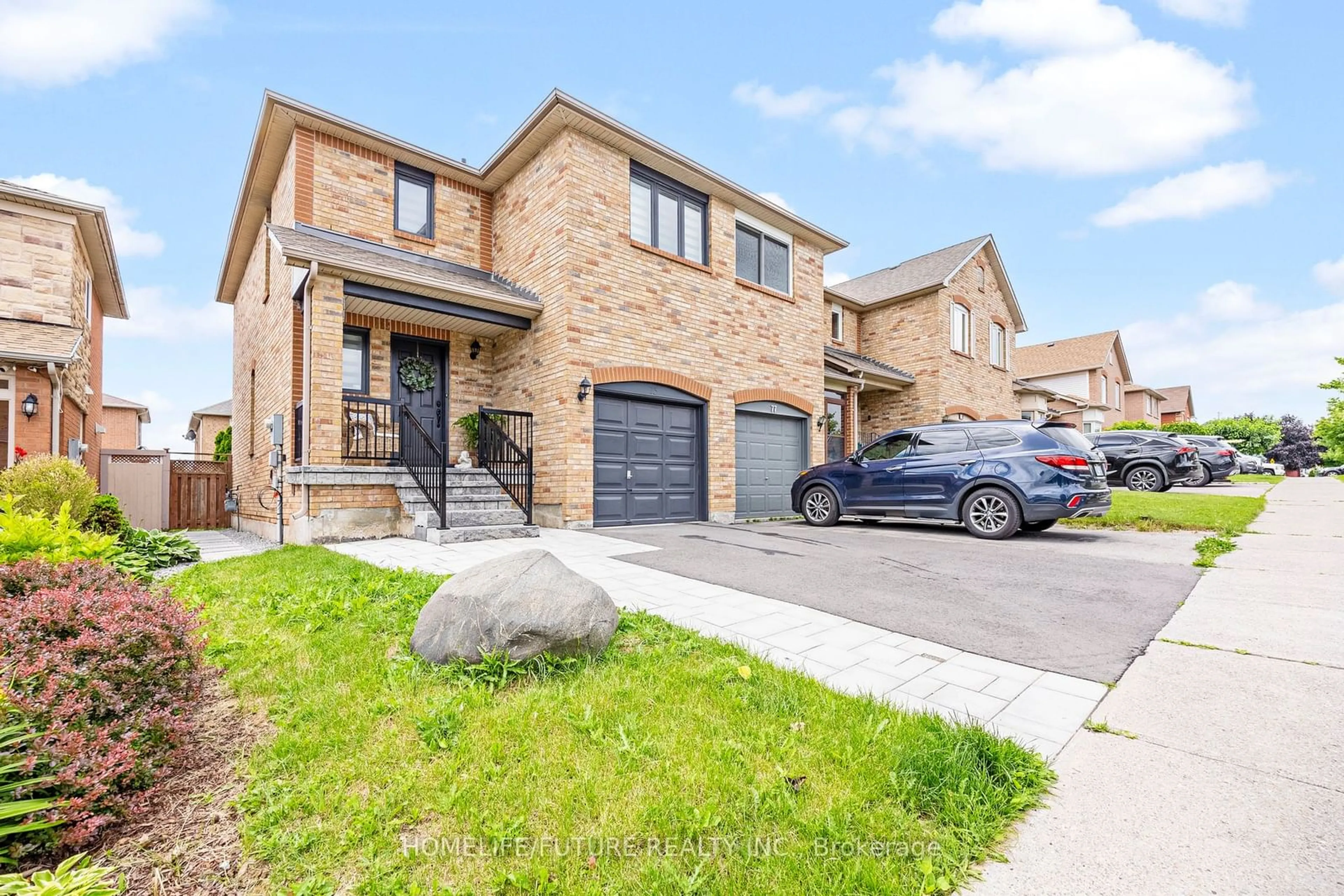 A pic from exterior of the house or condo for 75 Carron Ave, Vaughan Ontario L6A 1Y6