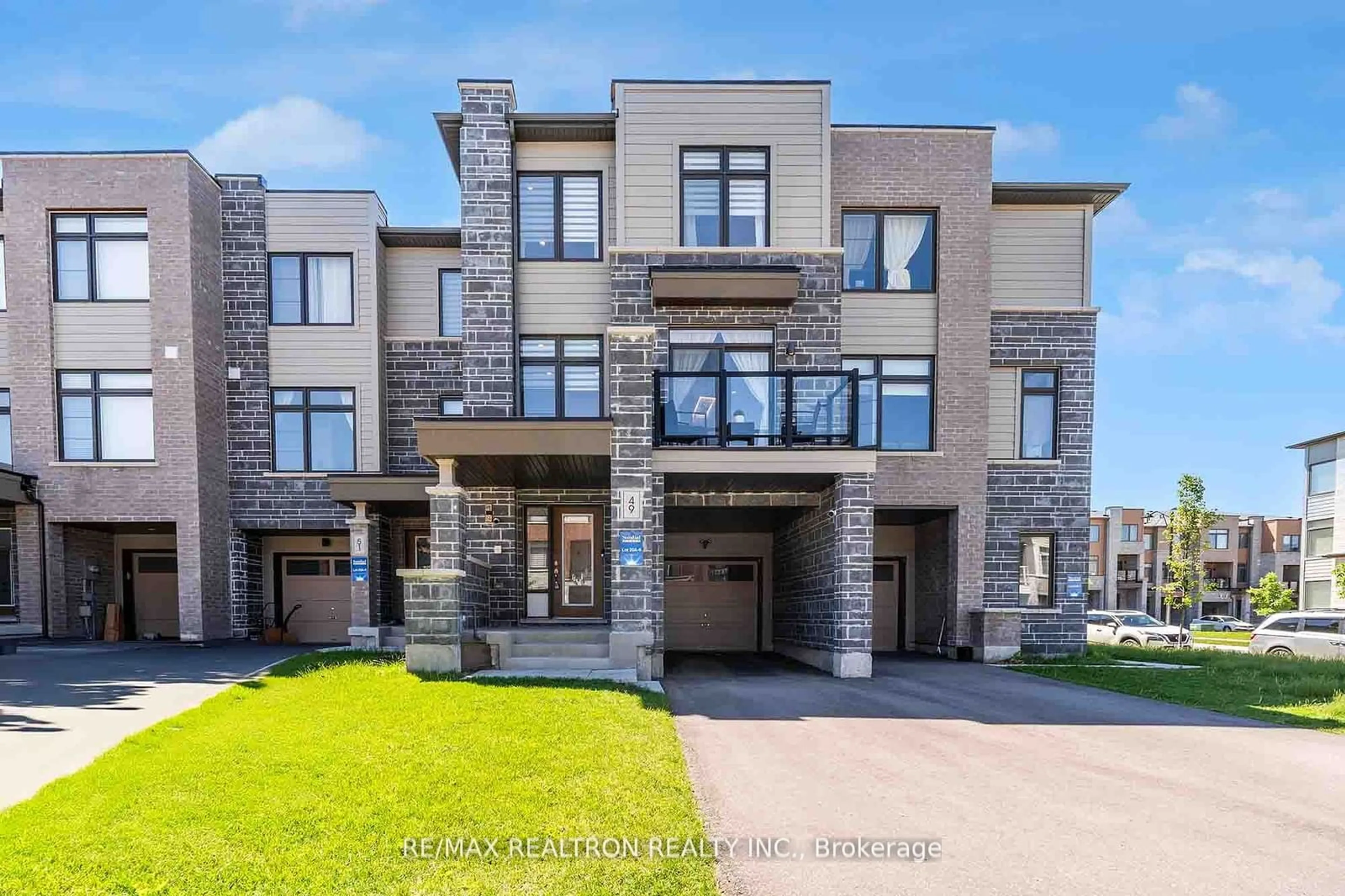 A pic from exterior of the house or condo for 49 Delano Way, Newmarket Ontario L3X 0L4