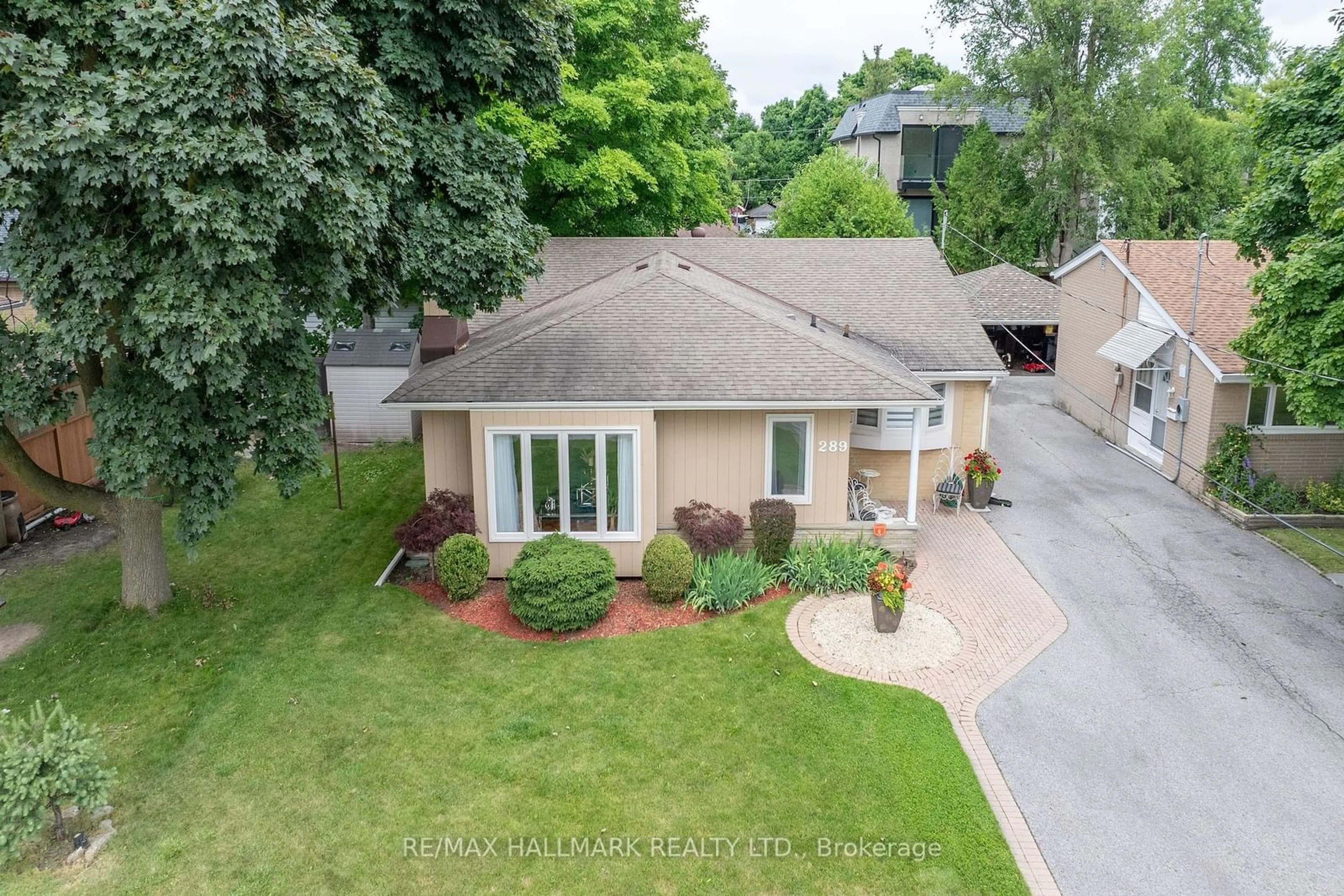 Frontside or backside of a home for 289 Paliser Cres, Richmond Hill Ontario L4C 1R9