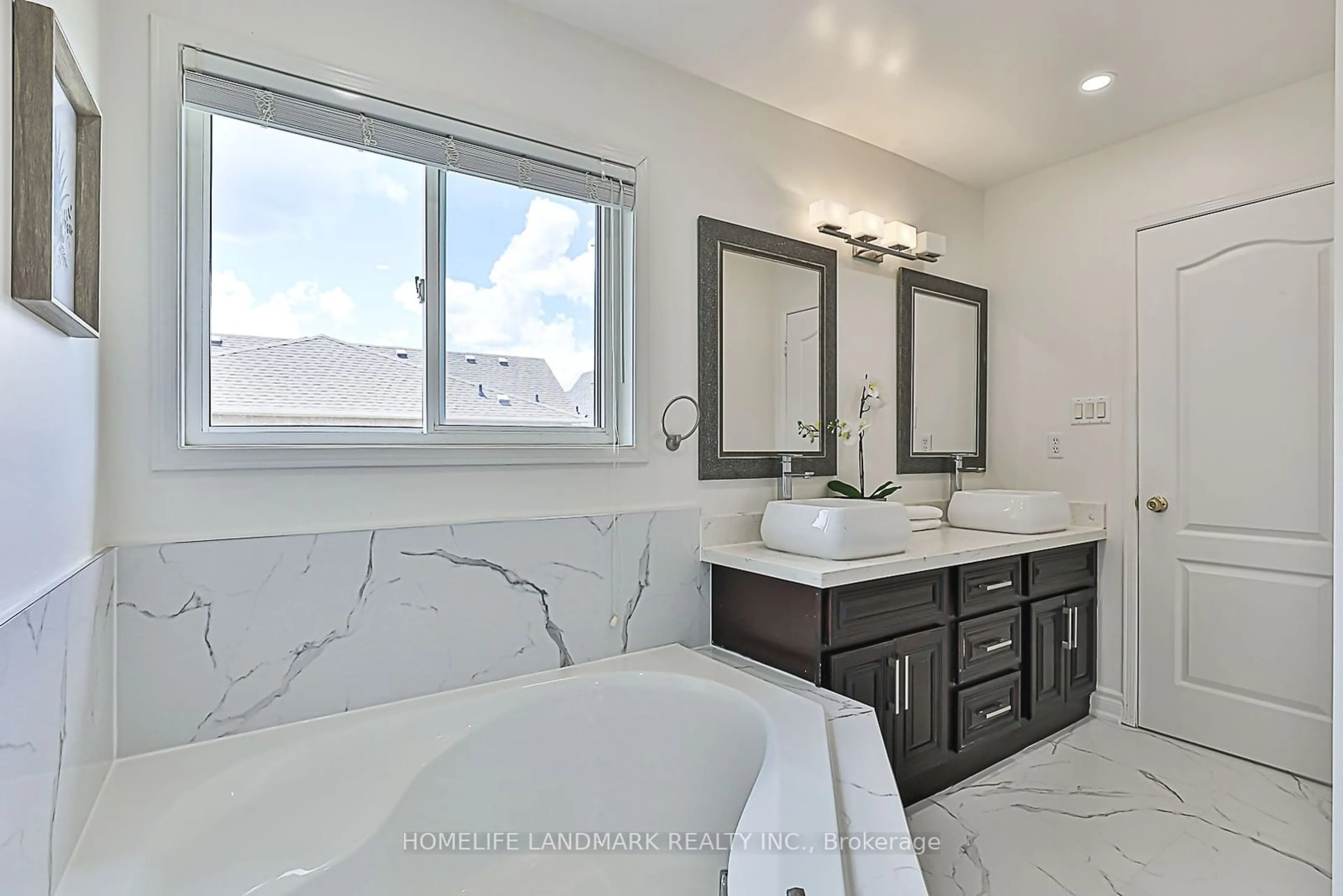 Contemporary bathroom for 210 Everett St, Markham Ontario L6E 1H3