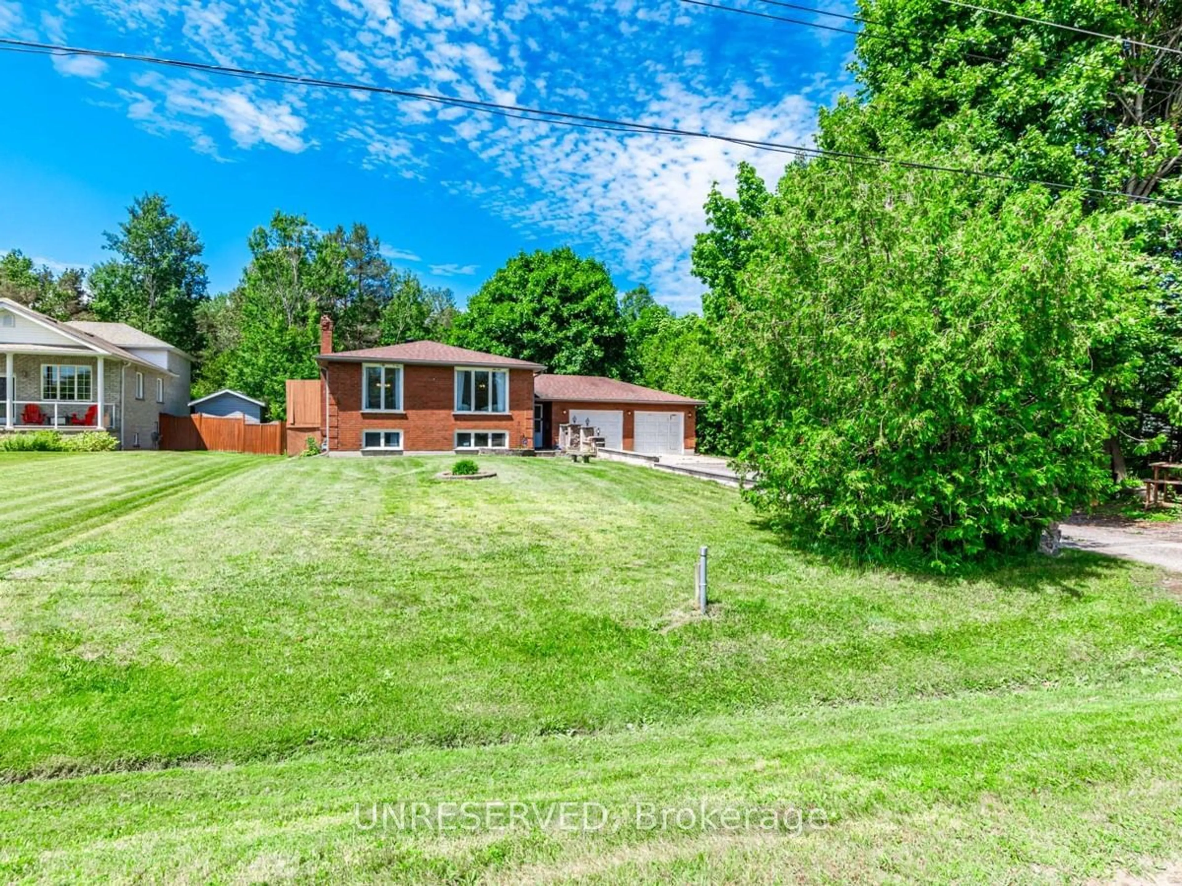 Frontside or backside of a home for 2982 earl St, Innisfil Ontario L9S 3E3