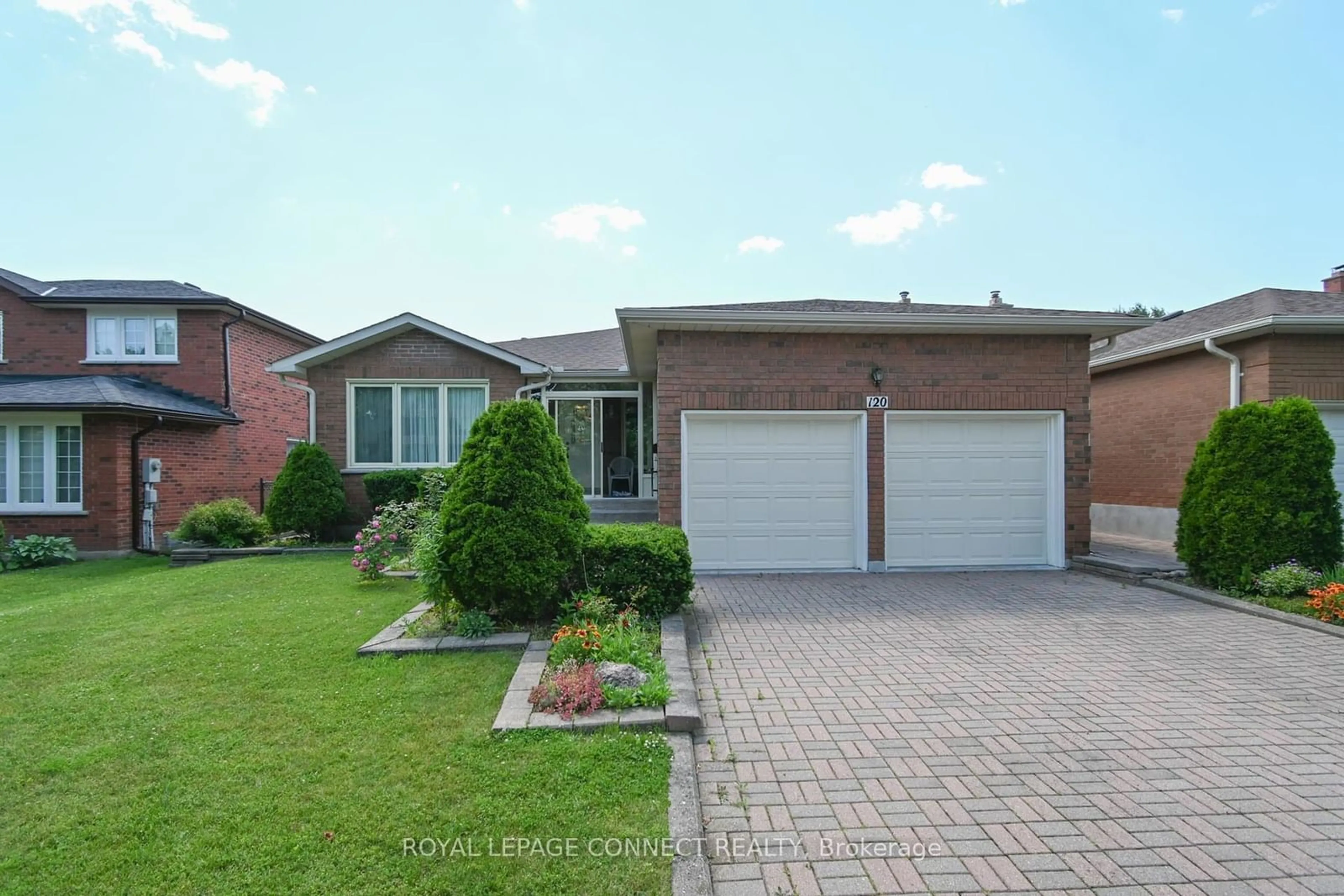 Frontside or backside of a home for 120 Aspen Cres, Whitchurch-Stouffville Ontario L4A 5C6