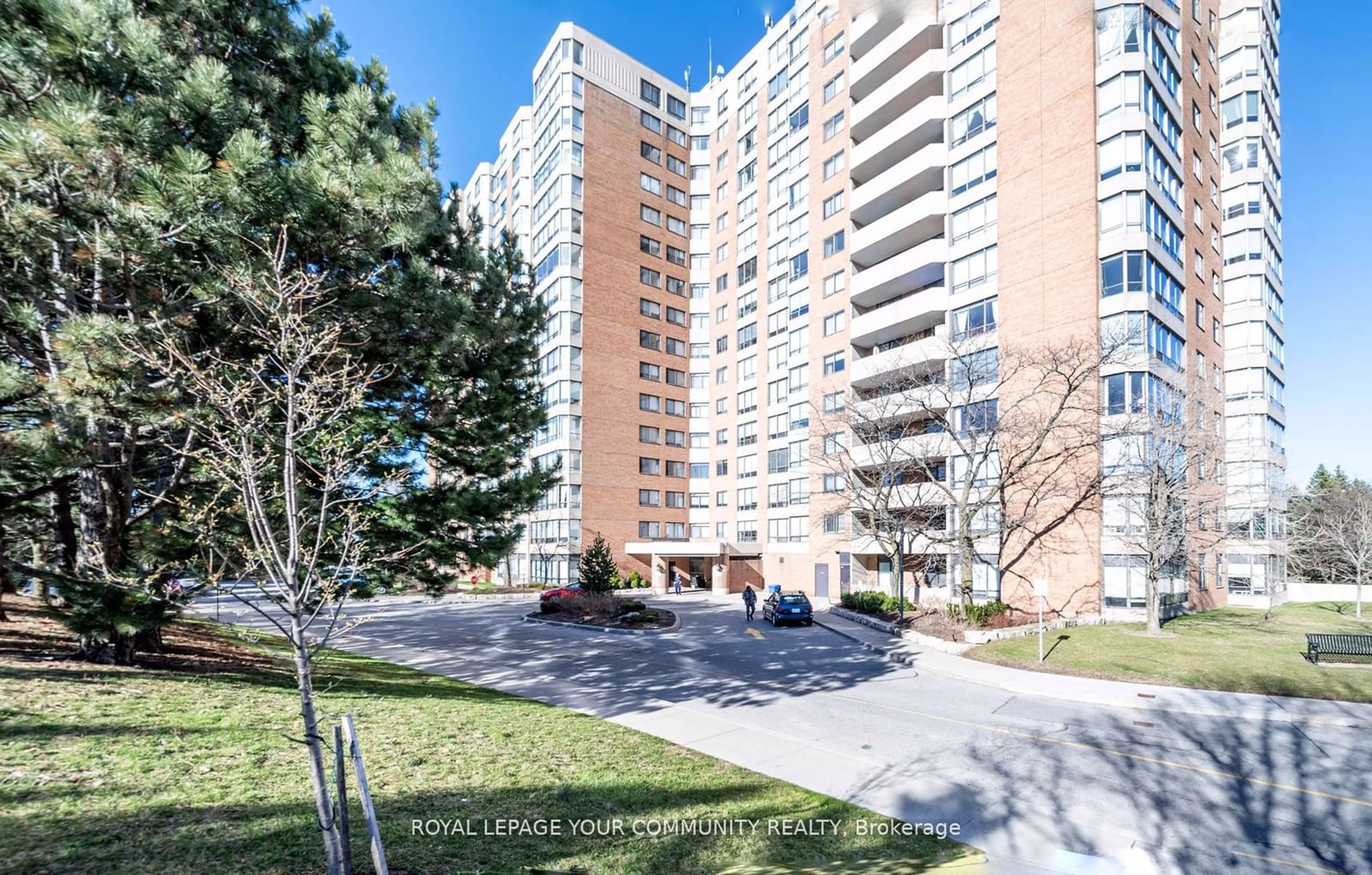 A pic from exterior of the house or condo for 7601 Bathurst St #1601, Vaughan Ontario L4J 4H5