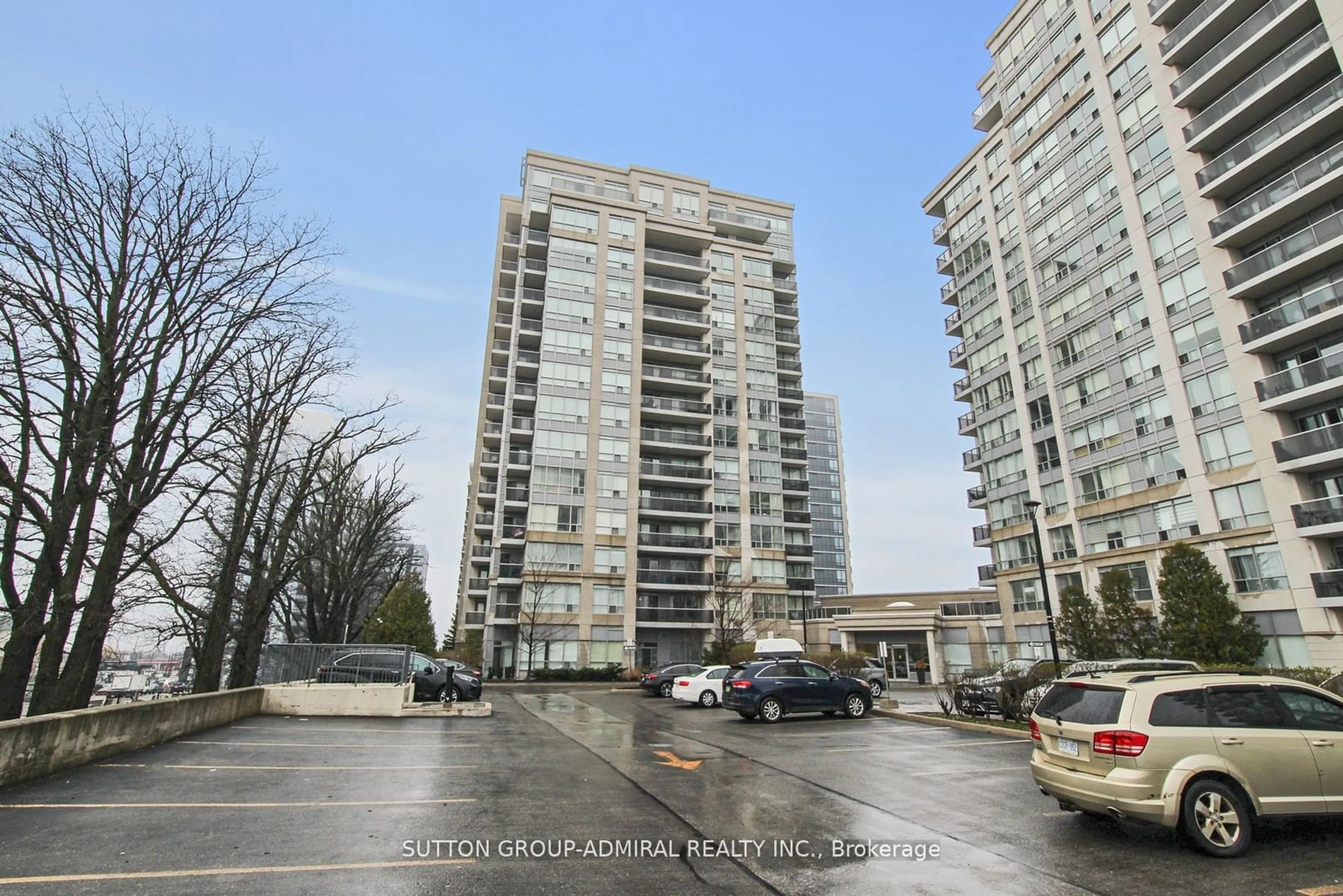 A pic from exterior of the house or condo for 60 Disera Dr #PH3, Vaughan Ontario L4J 9G1