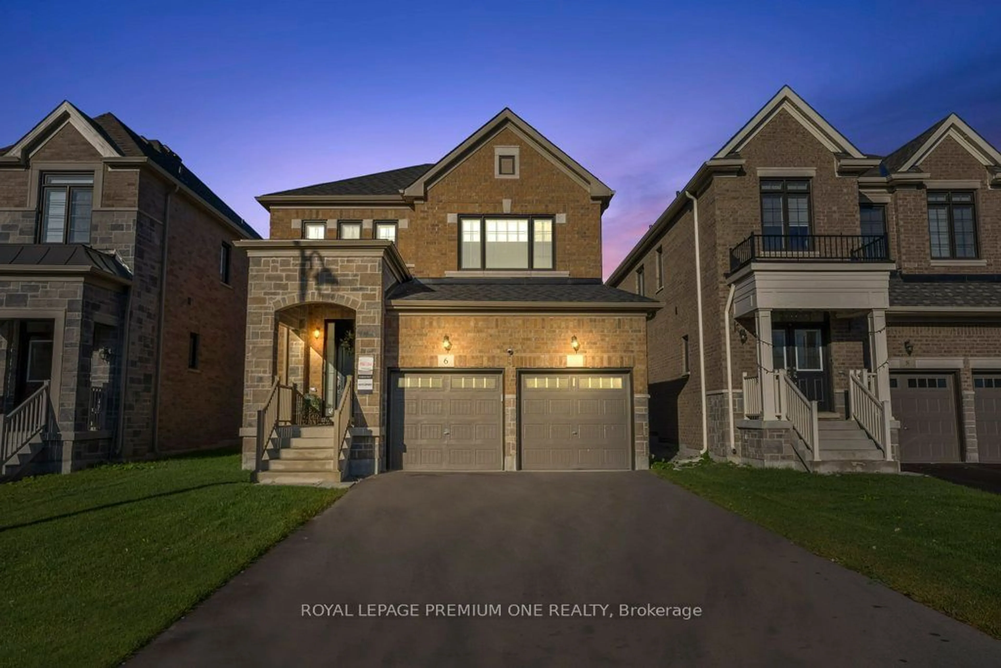 Frontside or backside of a home for 6 Byblos Crt, East Gwillimbury Ontario L9N 0T3