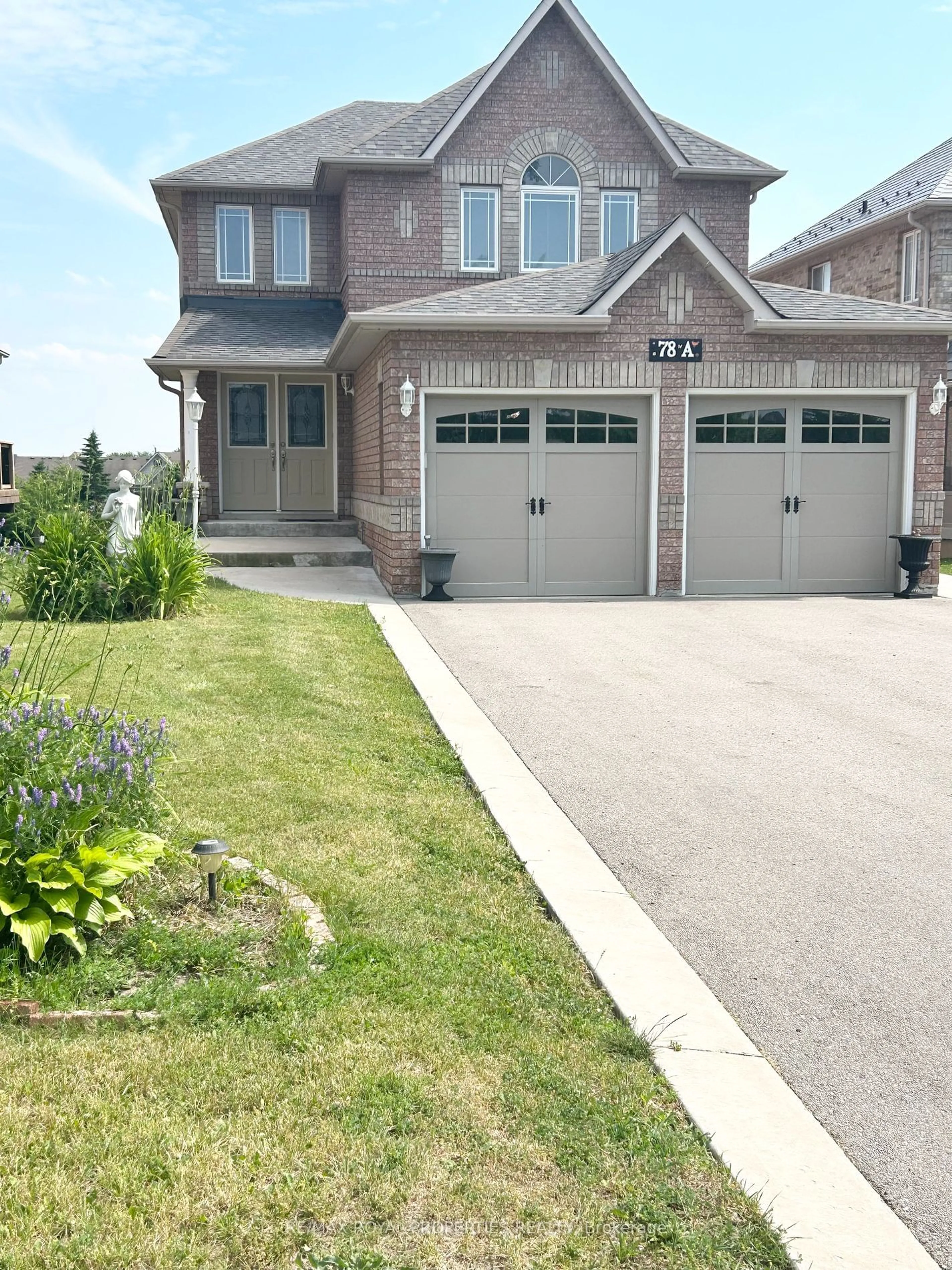 Frontside or backside of a home for 78A Kerfoot Cres, Georgina Ontario L4P 4H2