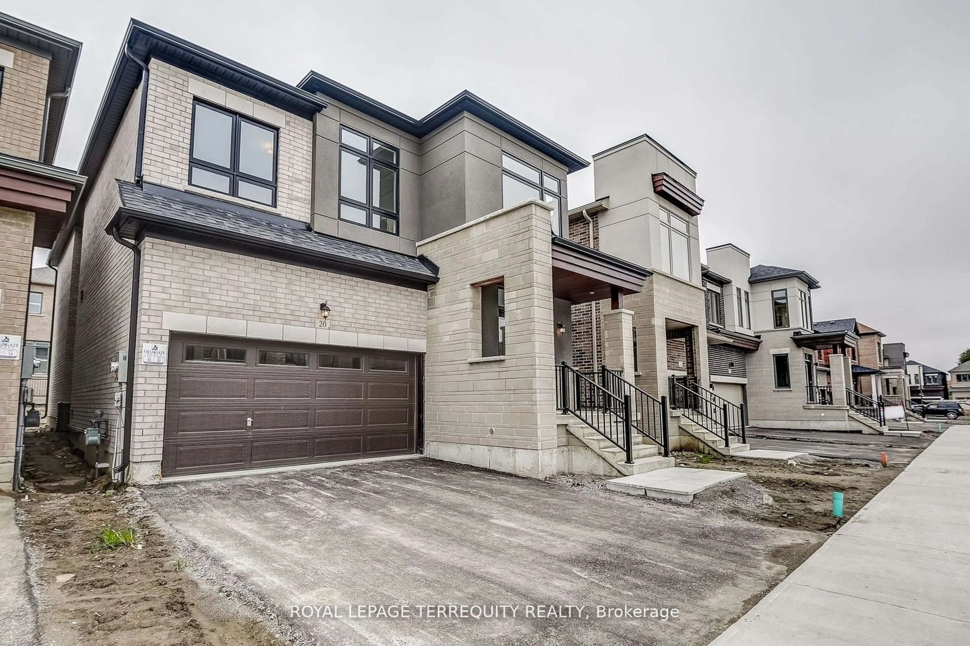A pic from exterior of the house or condo for 20 Sambro Lane, Whitchurch-Stouffville Ontario L4A 0S1