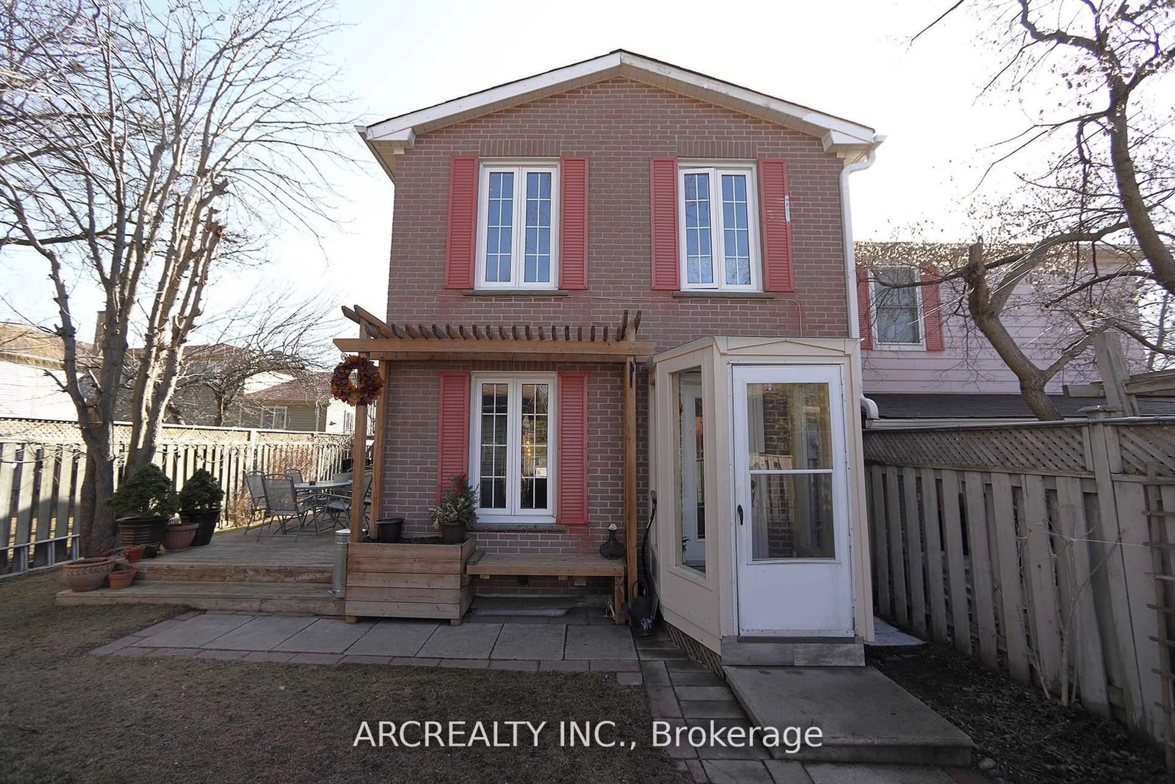Frontside or backside of a home for 46 Rathfon Cres, Richmond Hill Ontario L4C 5B7