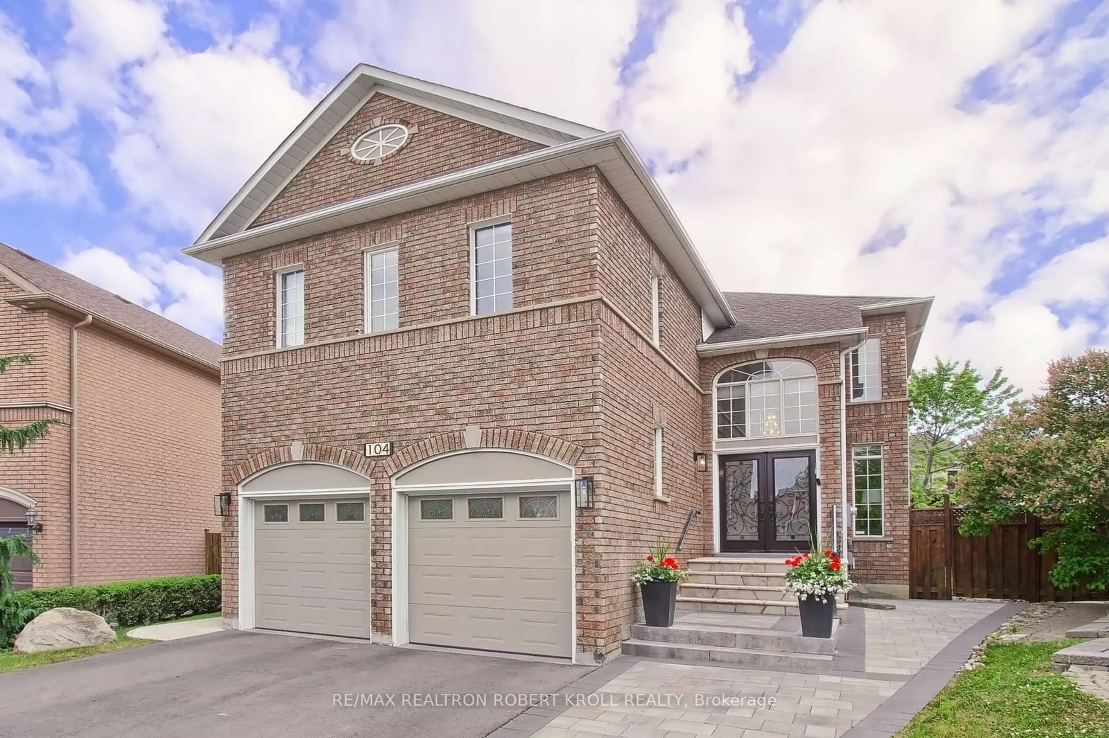 Home with brick exterior material for 104 Mojave Cres, Richmond Hill Ontario L4S 1R8