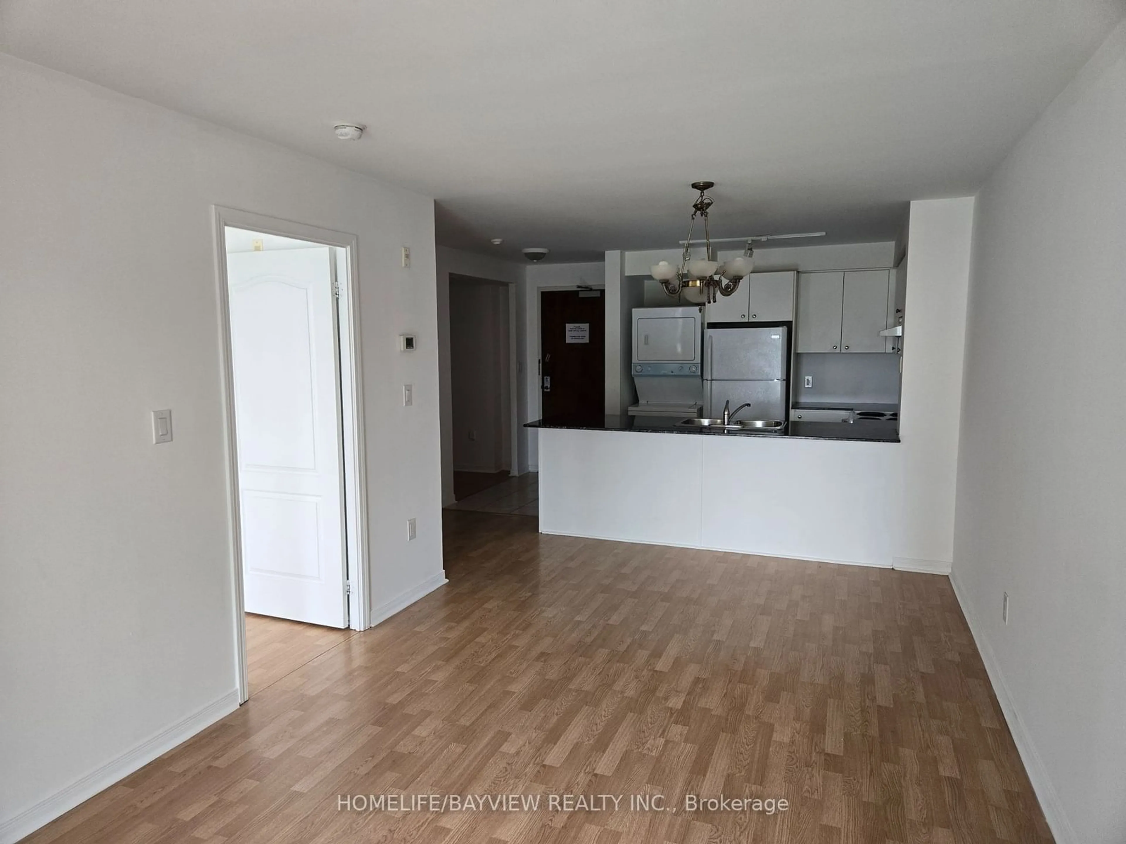 A pic of a room for 4600 Steeles Ave #210, Markham Ontario L3R 5J1