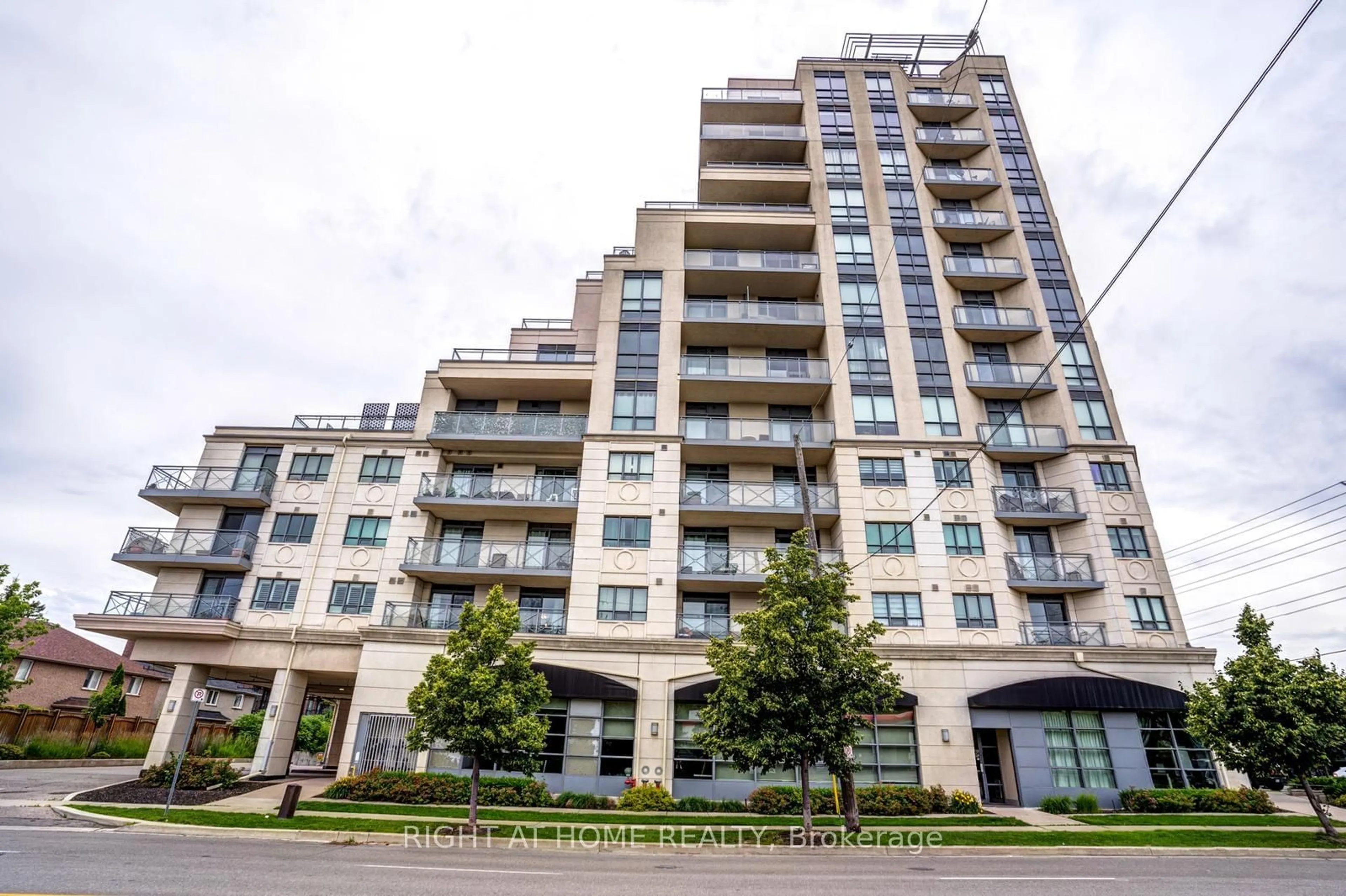 A pic from exterior of the house or condo for 7730 kipling Ave #810, Vaughan Ontario L4L 1Y9