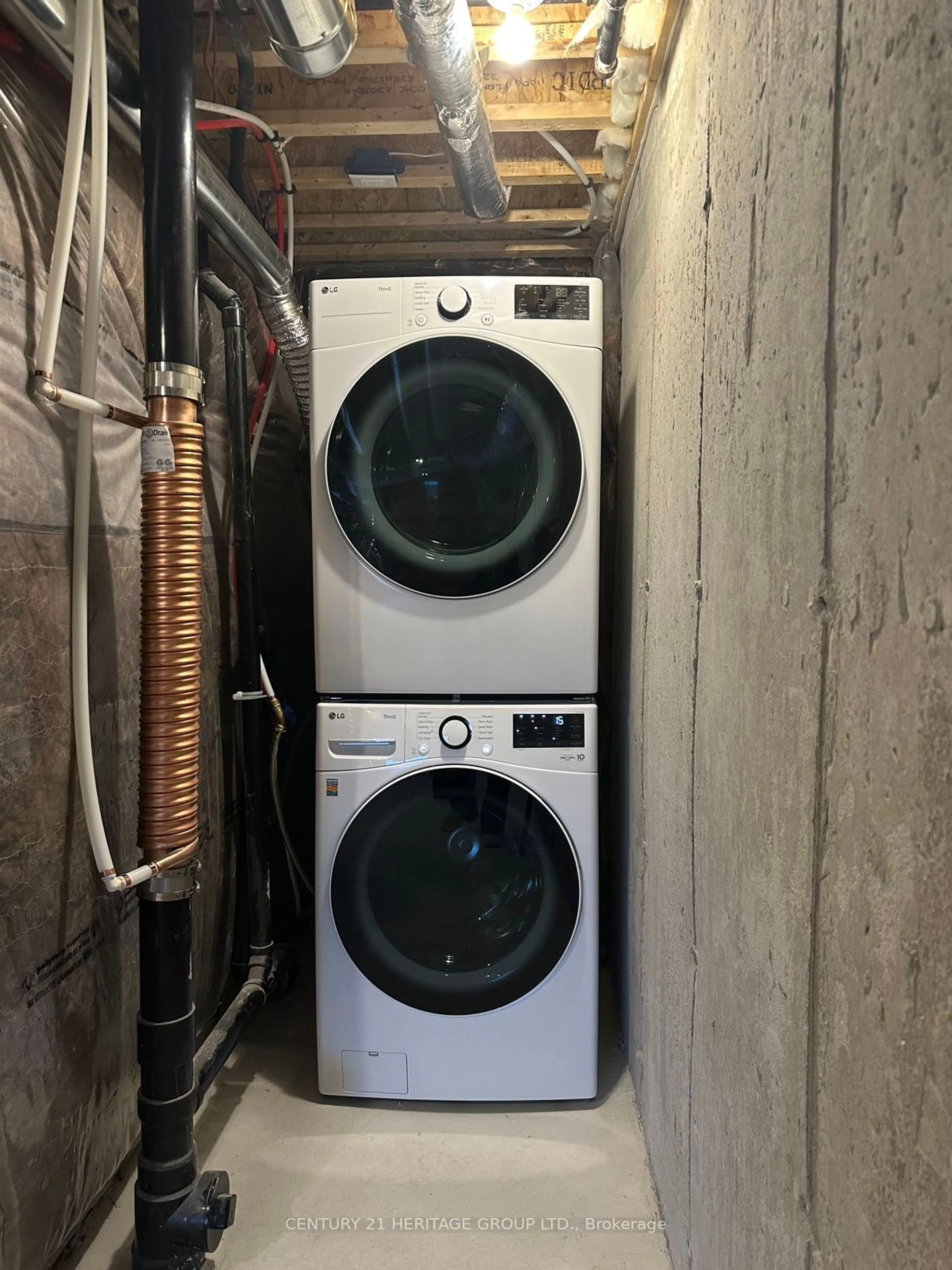 Washer and dryer for 55 Mikayla Lane, Markham Ontario L1M 2J1