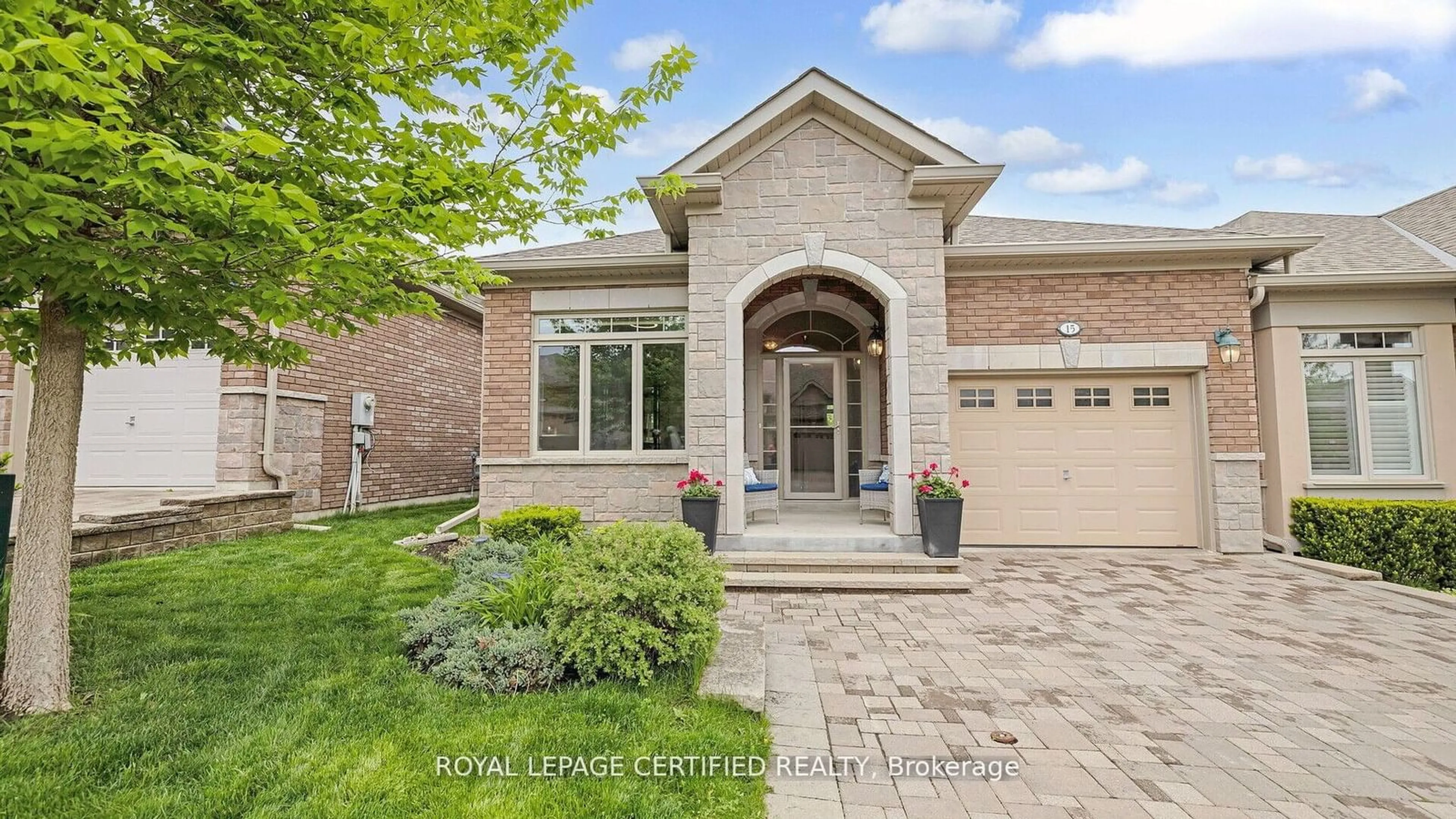 Home with brick exterior material for 15 Hillcrest Dr, New Tecumseth Ontario L9R 0N4