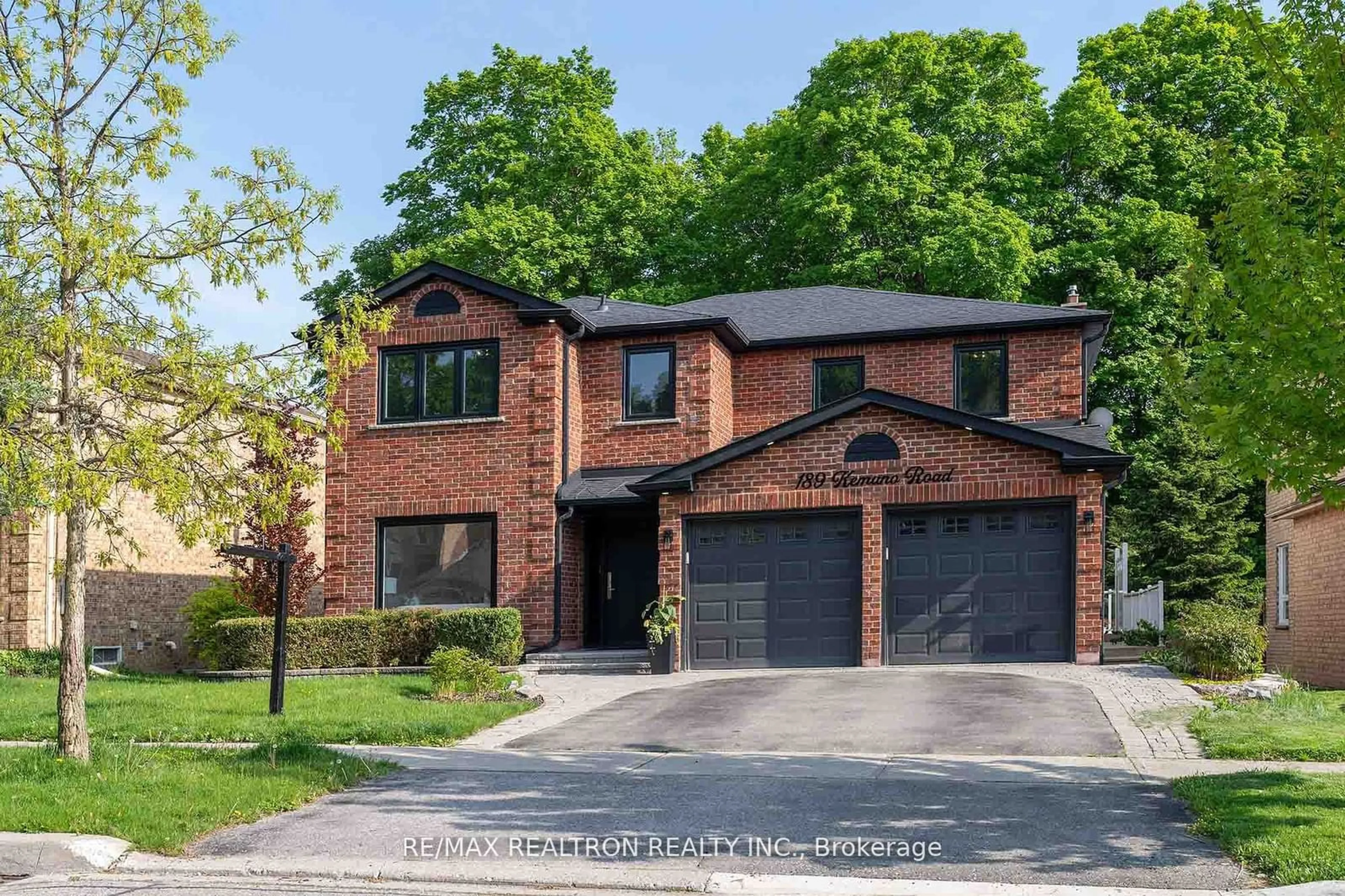 Home with brick exterior material for 189 Kemano Rd, Aurora Ontario L4G 4Z3