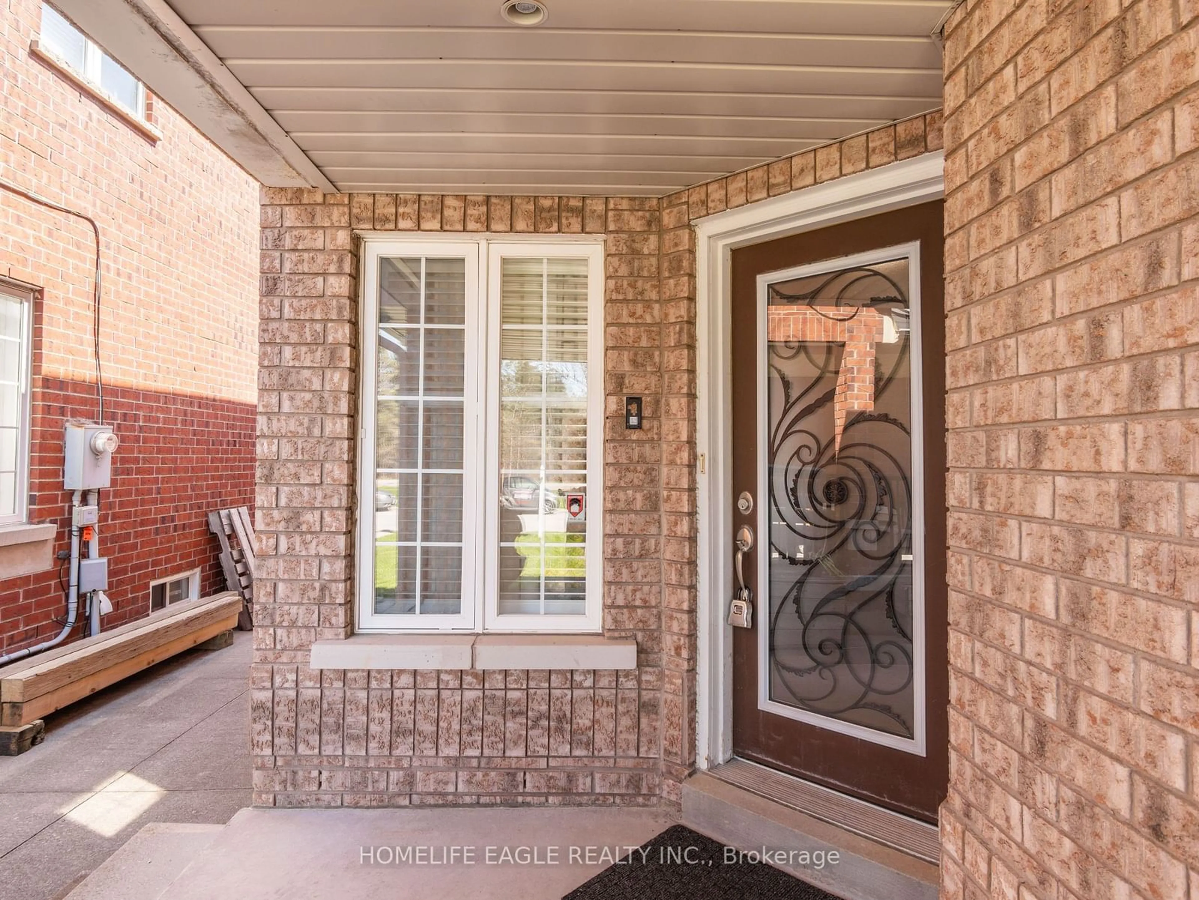 Home with brick exterior material for 34 Kalmar Cres, Richmond Hill Ontario L4E 3Z3