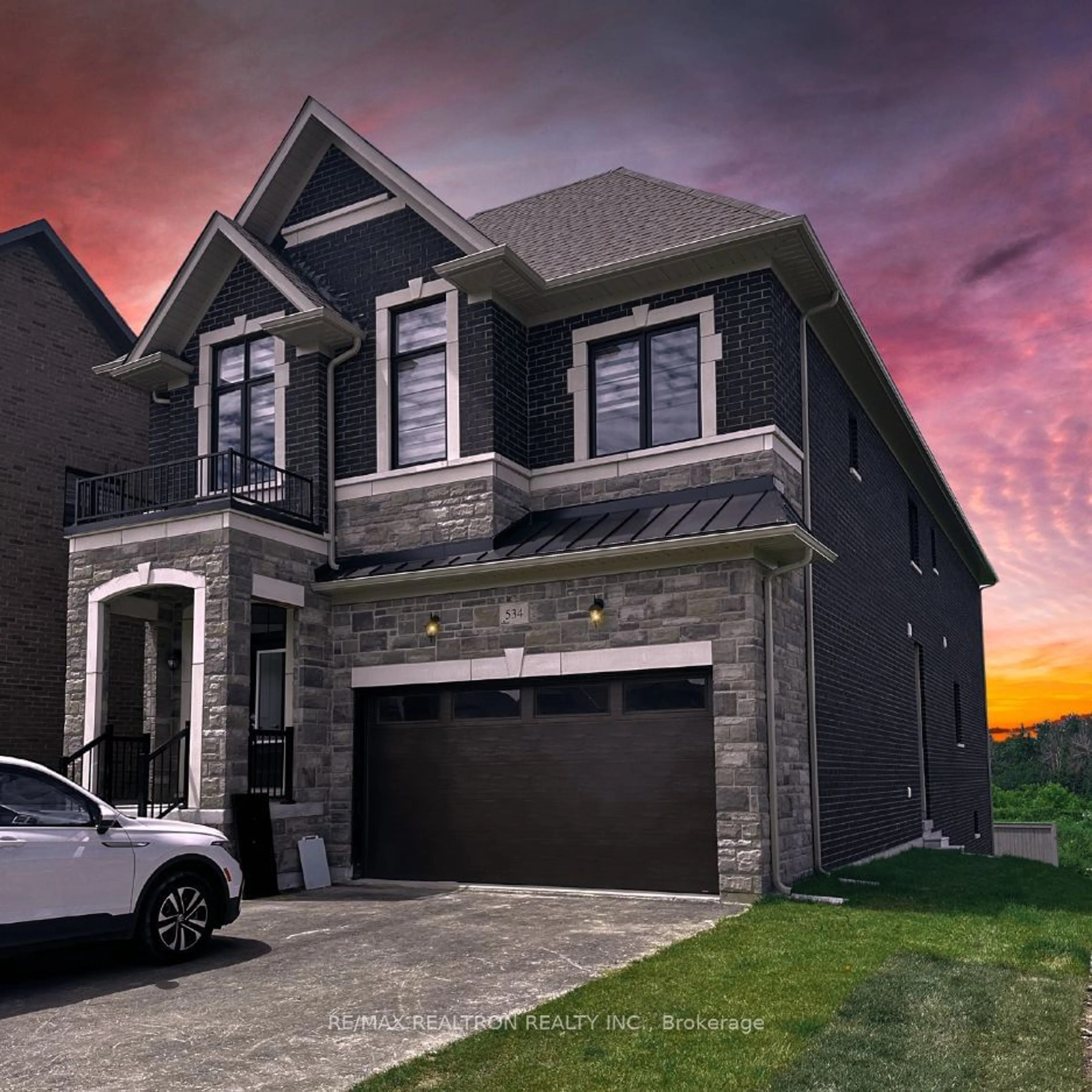 Home with brick exterior material for 534 Kleinburg Summit Way, Vaughan Ontario L0J 1C0