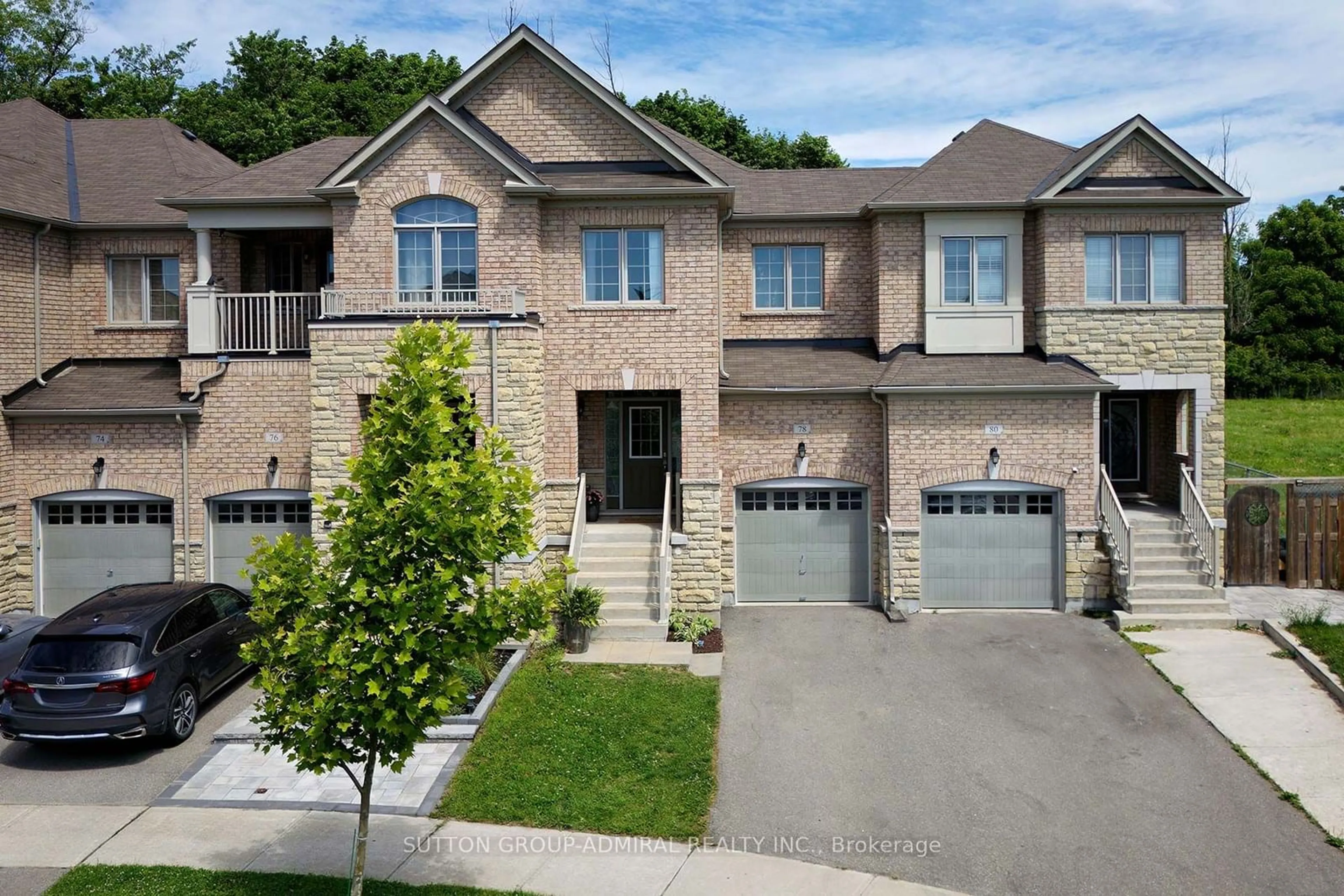 A pic from exterior of the house or condo for 78 Paper Mills Cres, Richmond Hill Ontario L4E 4H0