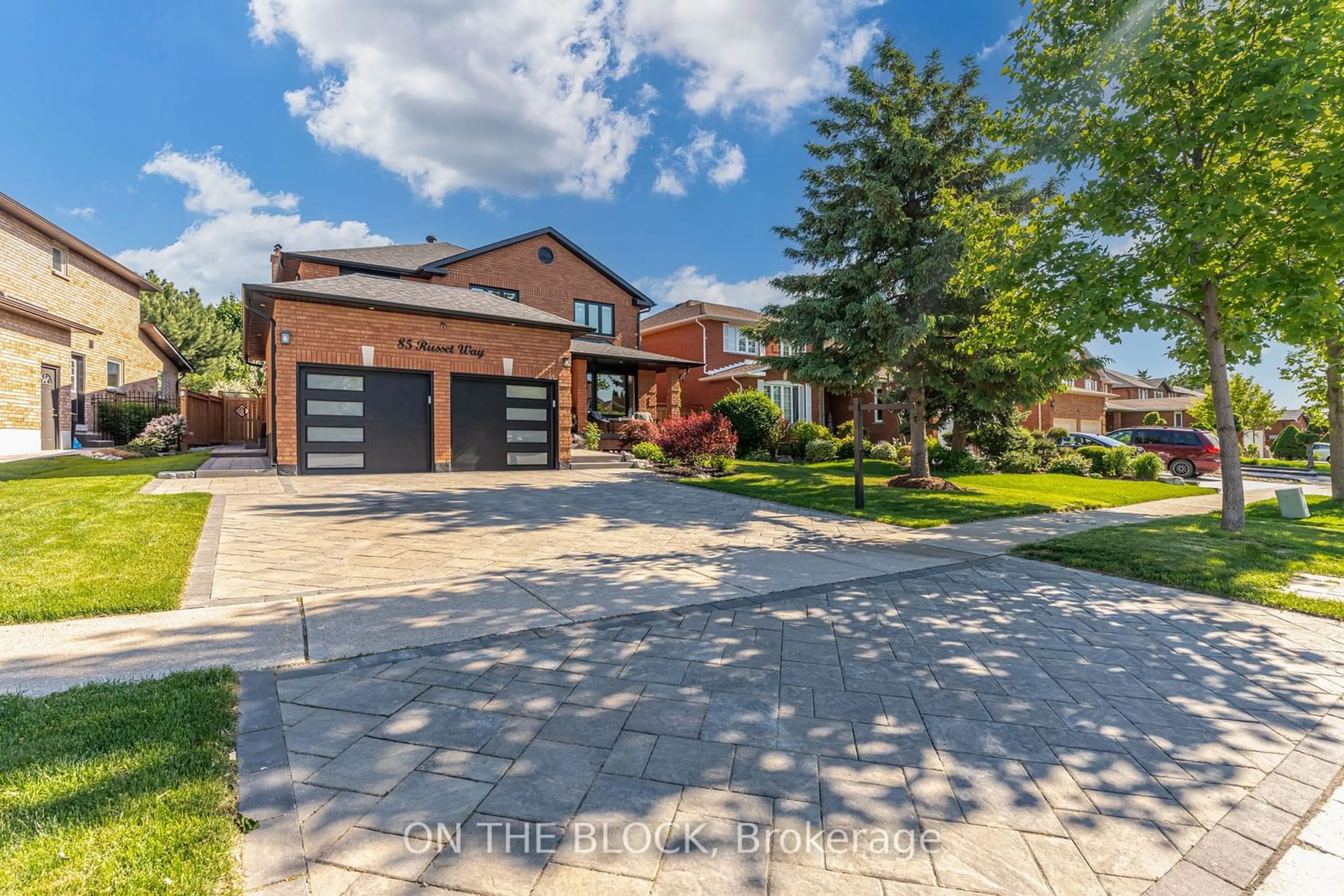 Home with brick exterior material for 85 Russet Way, Vaughan Ontario L4L 5B9