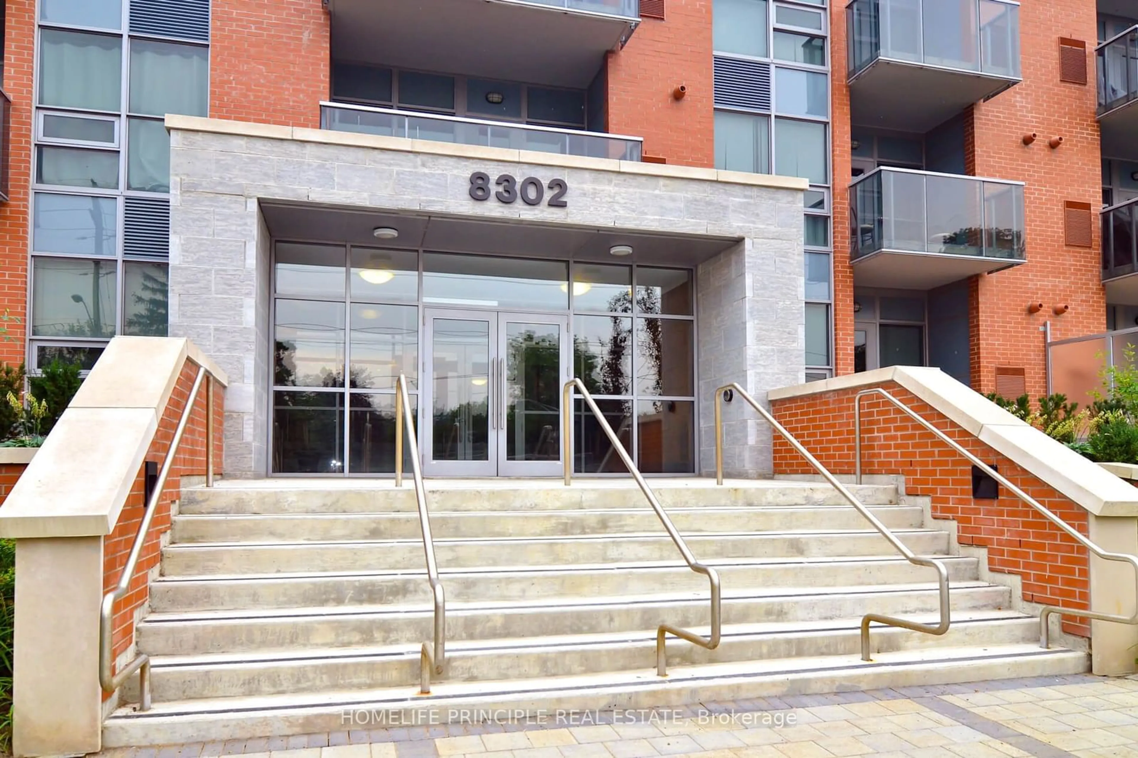 Indoor foyer for 8302 Islington Ave #314, Vaughan Ontario L4L 0E6