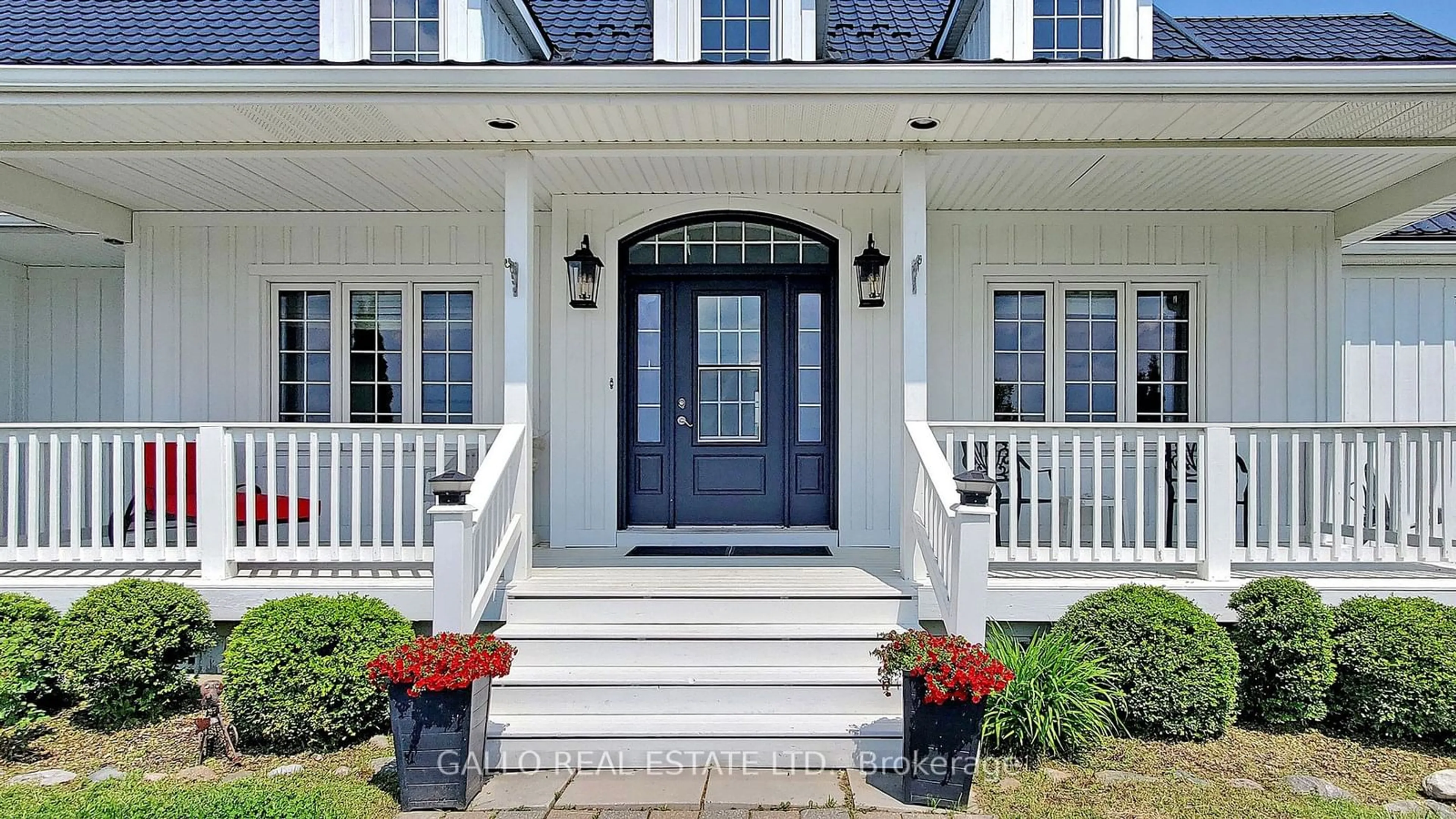 Indoor entryway, wood floors for 7779 CONCESSION 3, Uxbridge Ontario L9P 1R1