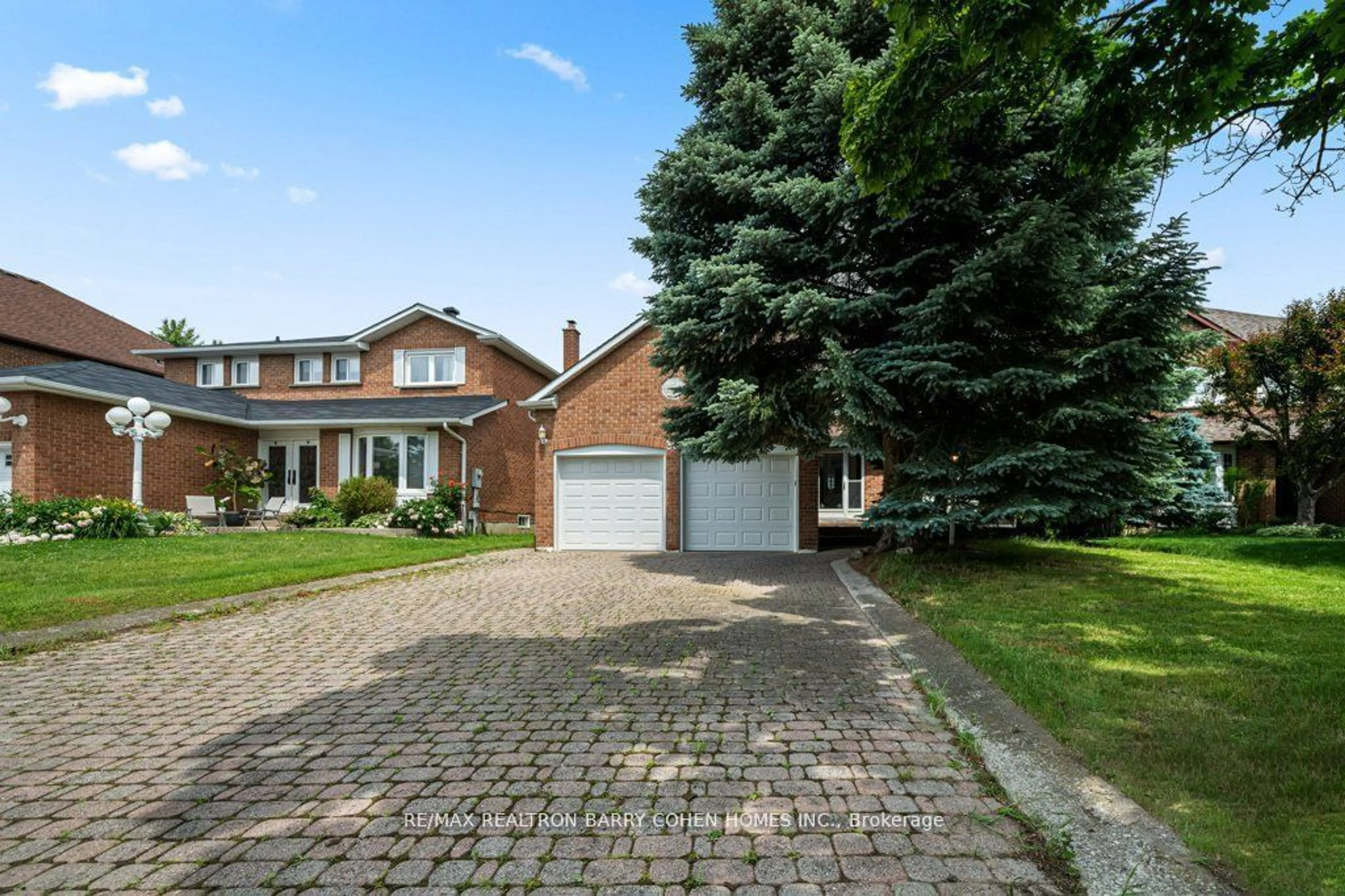 Frontside or backside of a home for 30 Beasley Dr, Richmond Hill Ontario L4C 7Z5