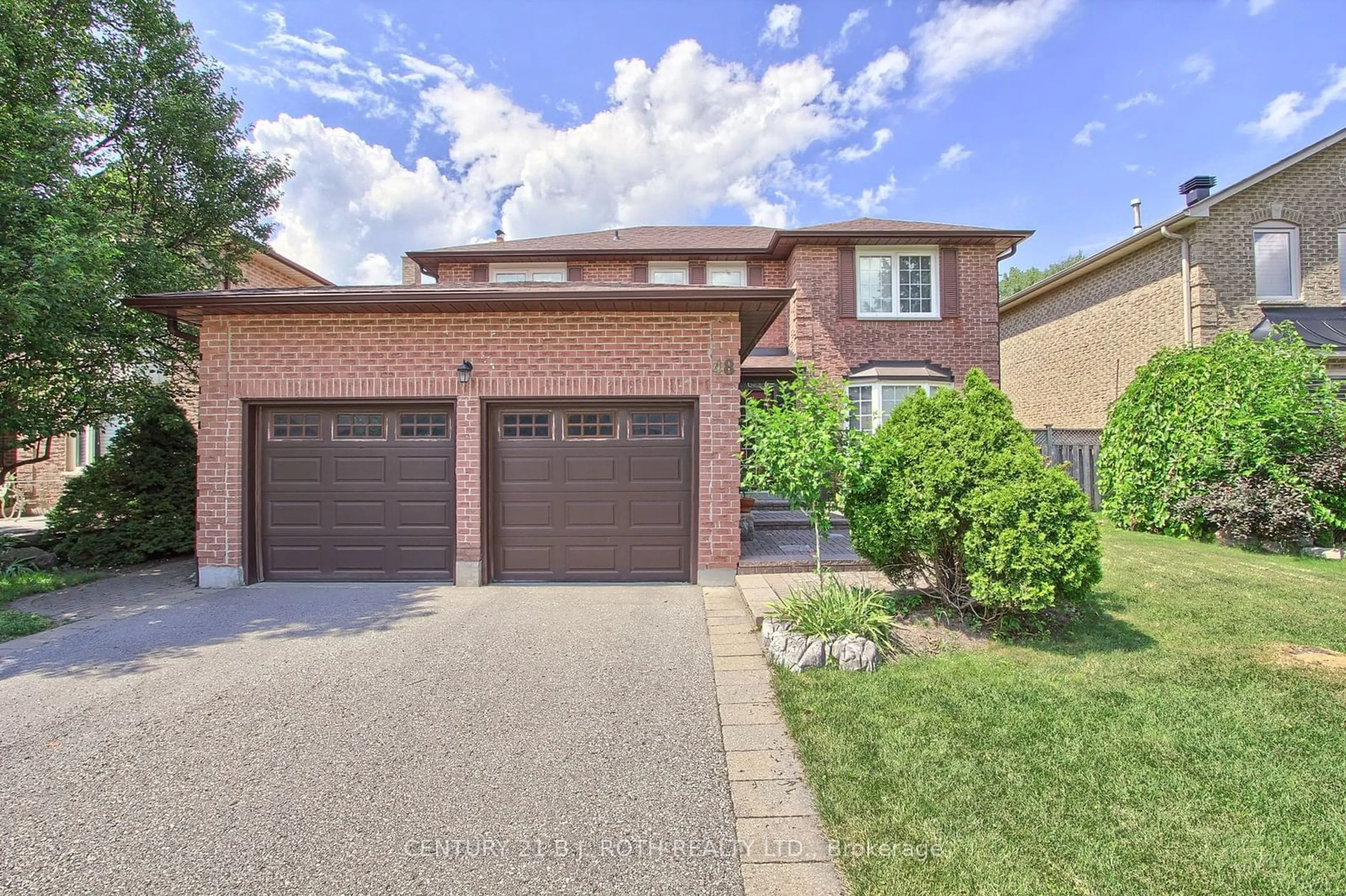 Home with brick exterior material for 48 Blyth St, Richmond Hill Ontario L4E 2X9