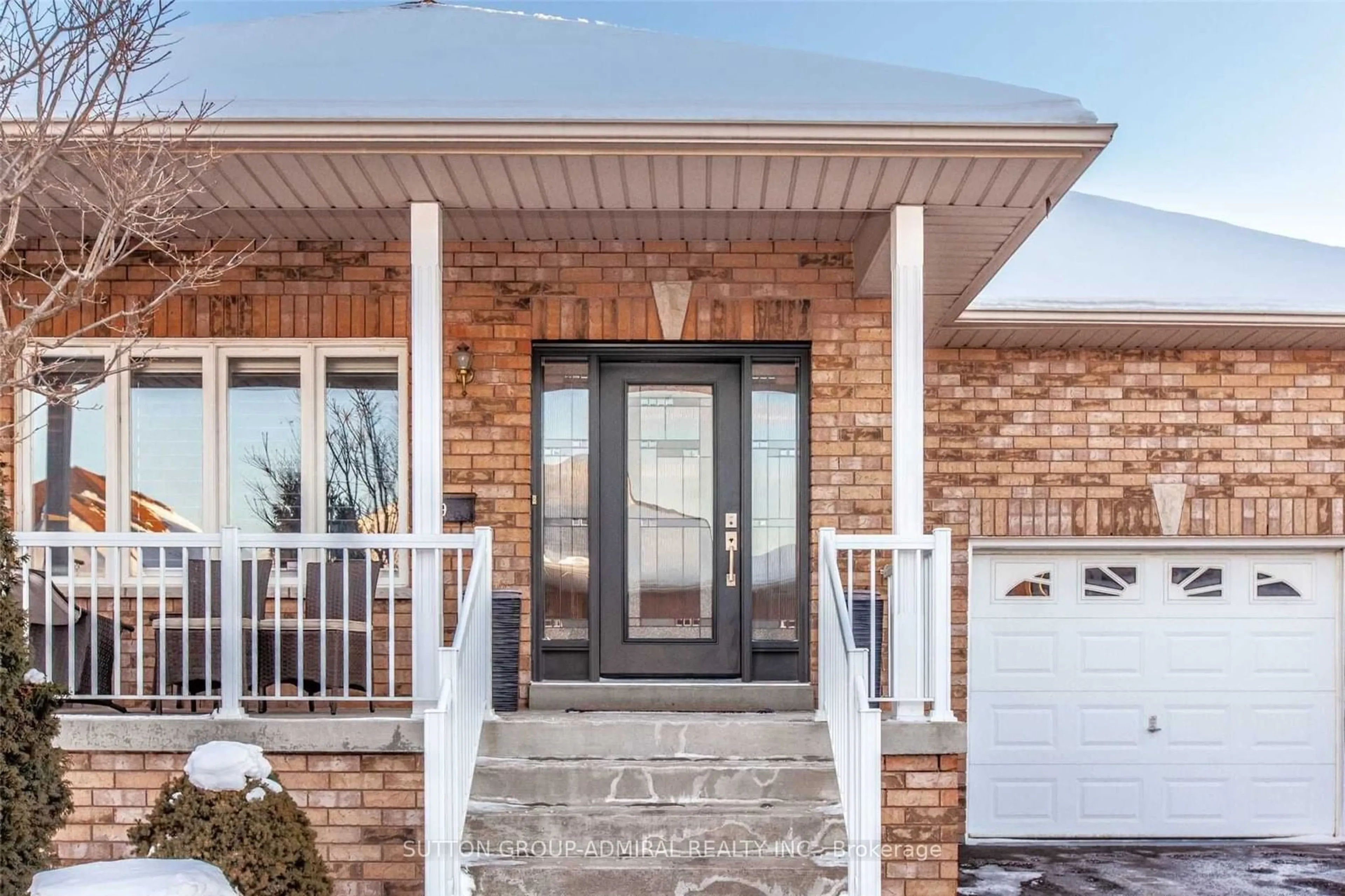 Home with brick exterior material for 9 Amalfi Crt, Vaughan Ontario L4L 9S2