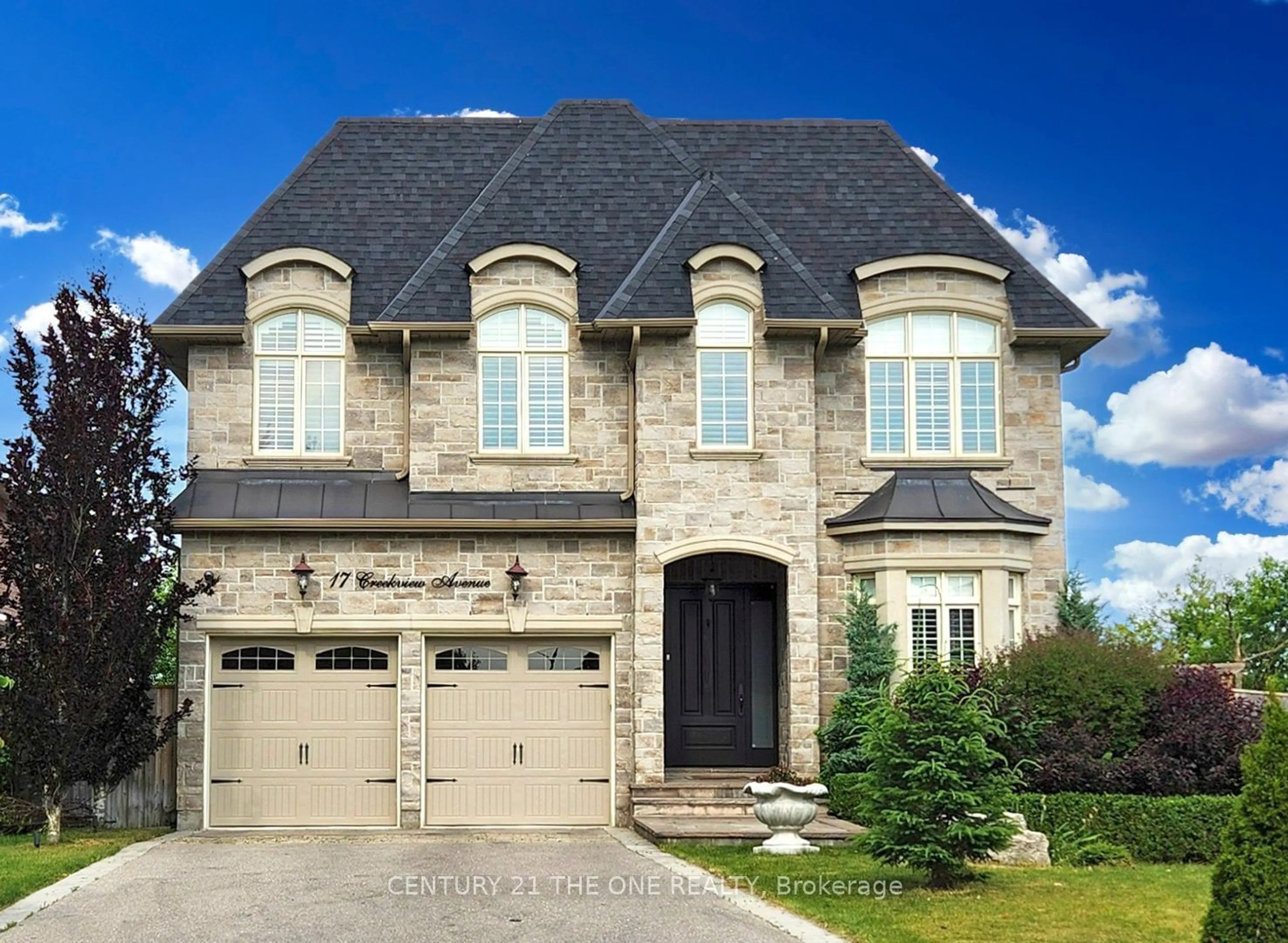 Home with brick exterior material for 17 Creekview Ave, Richmond Hill Ontario L4C 9X1