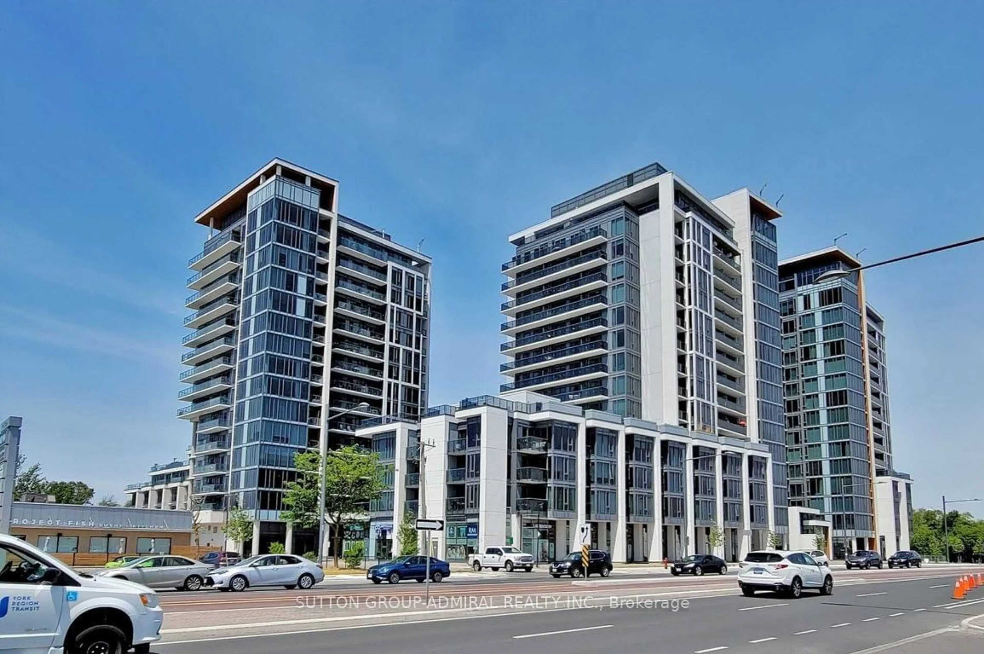 A pic from exterior of the house or condo for 9618 Yonge St #301, Richmond Hill Ontario L4C 0X5