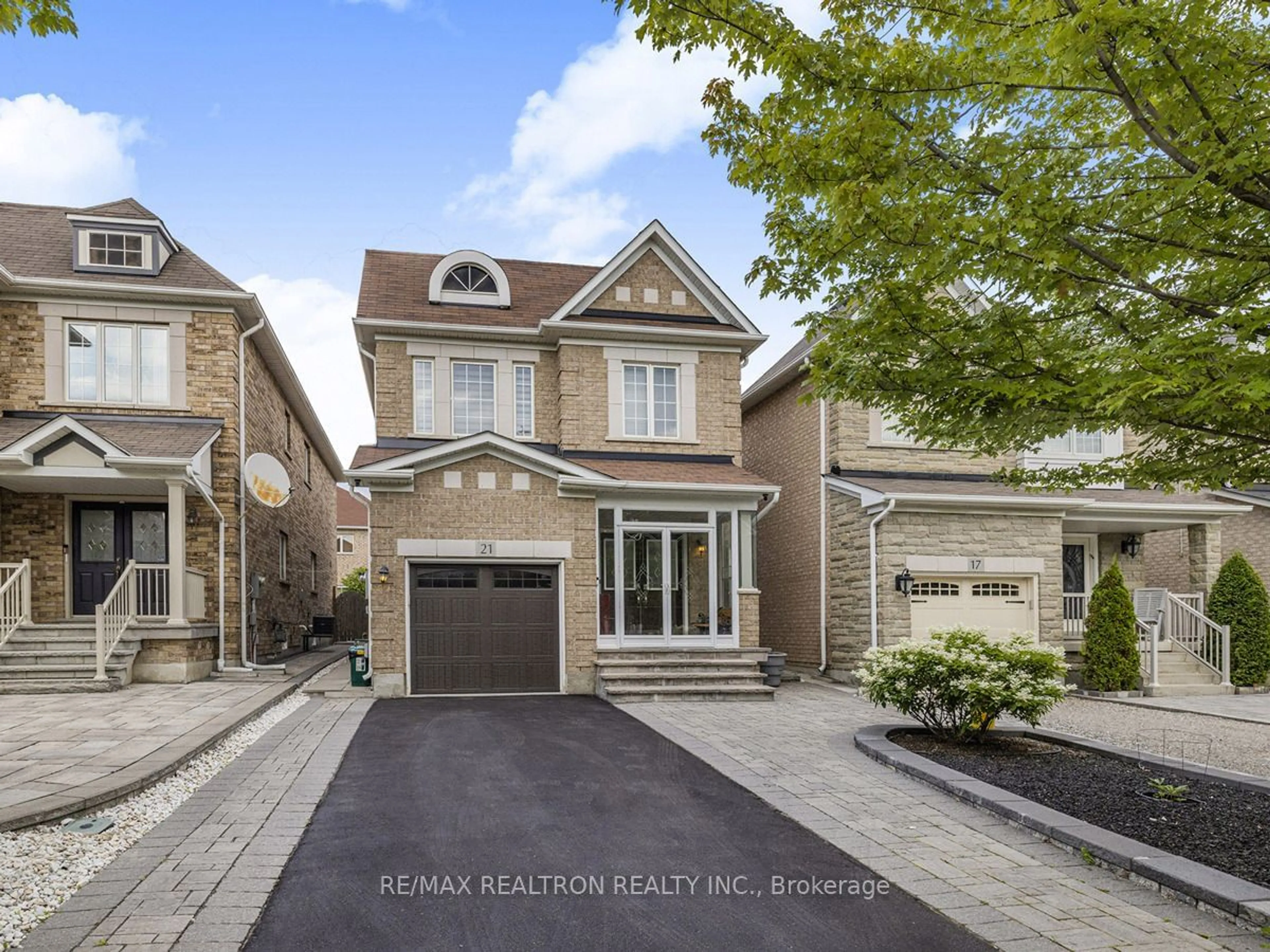 Home with brick exterior material for 21 Aidan Dr, Vaughan Ontario L4H 0T5