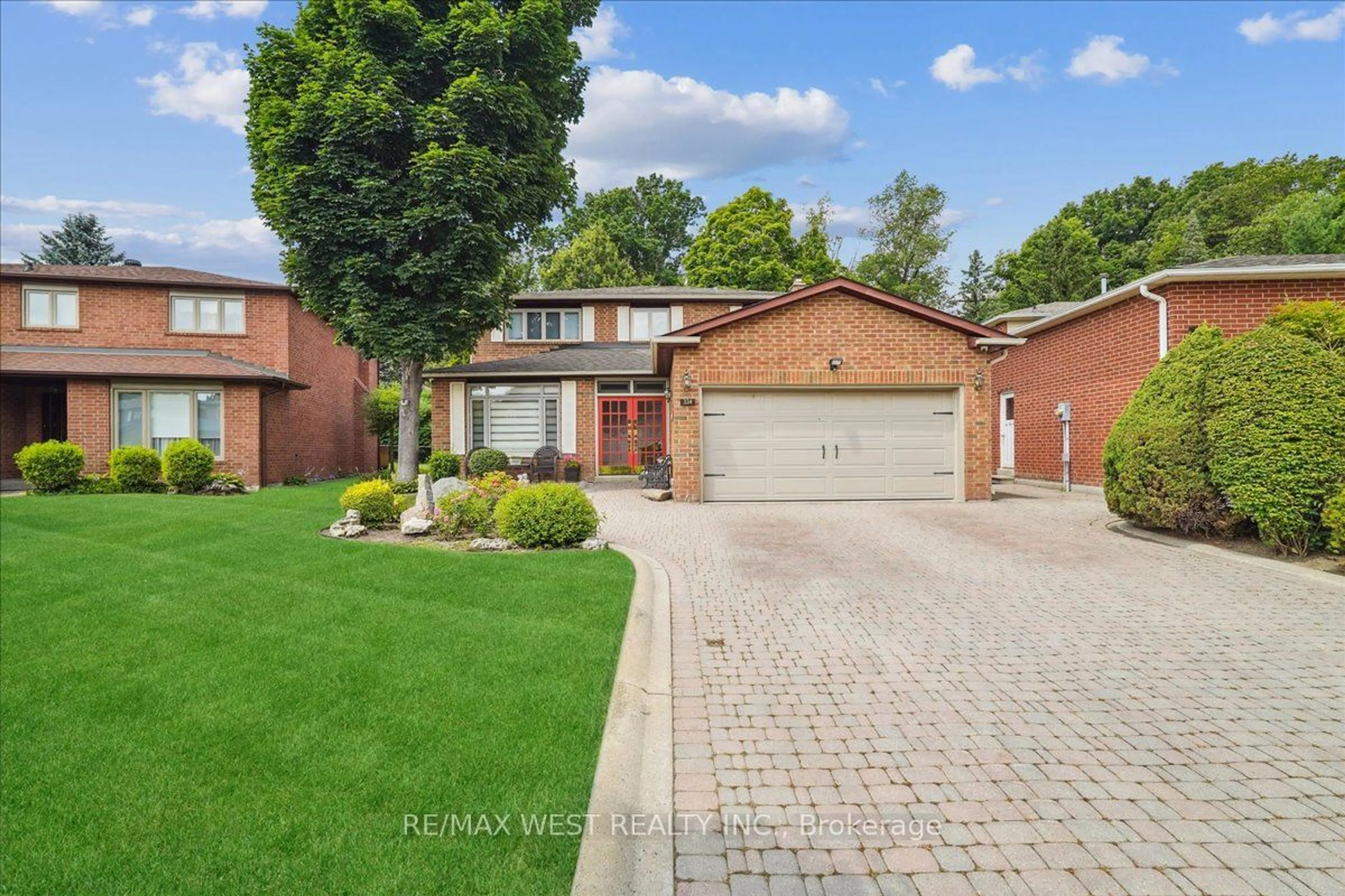 Home with brick exterior material for 334 Airdrie Dr, Vaughan Ontario L4L 3B9