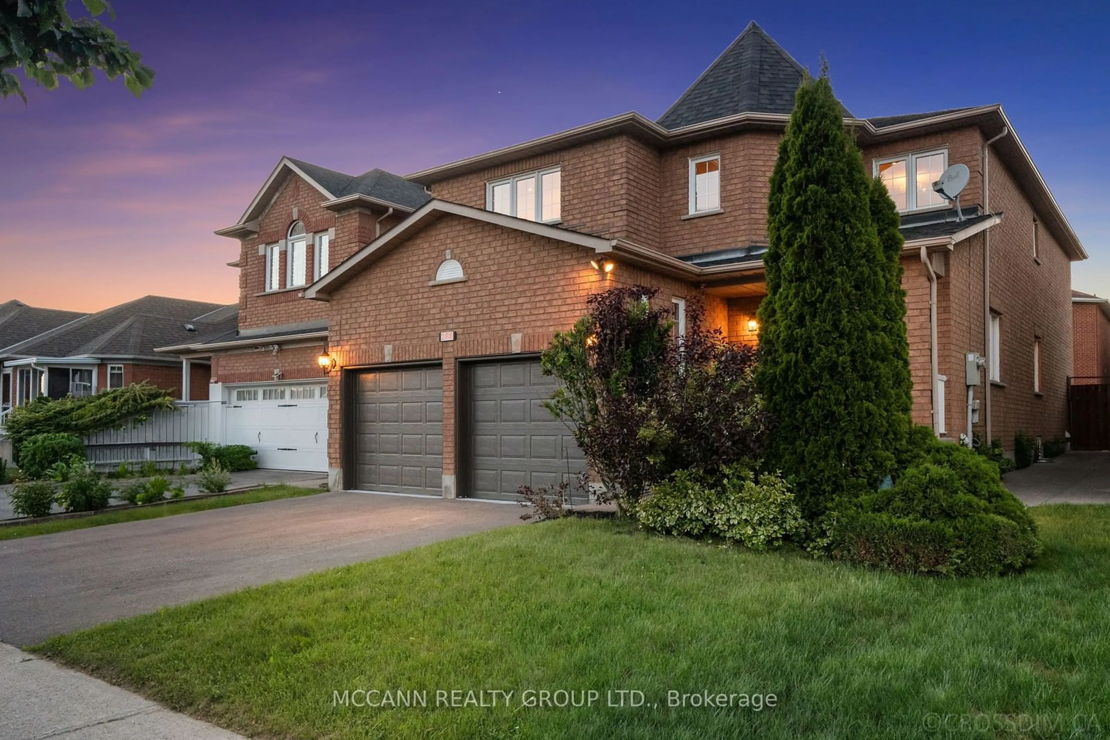 Frontside or backside of a home for 288 Drummond Dr, Vaughan Ontario L6A 3C2