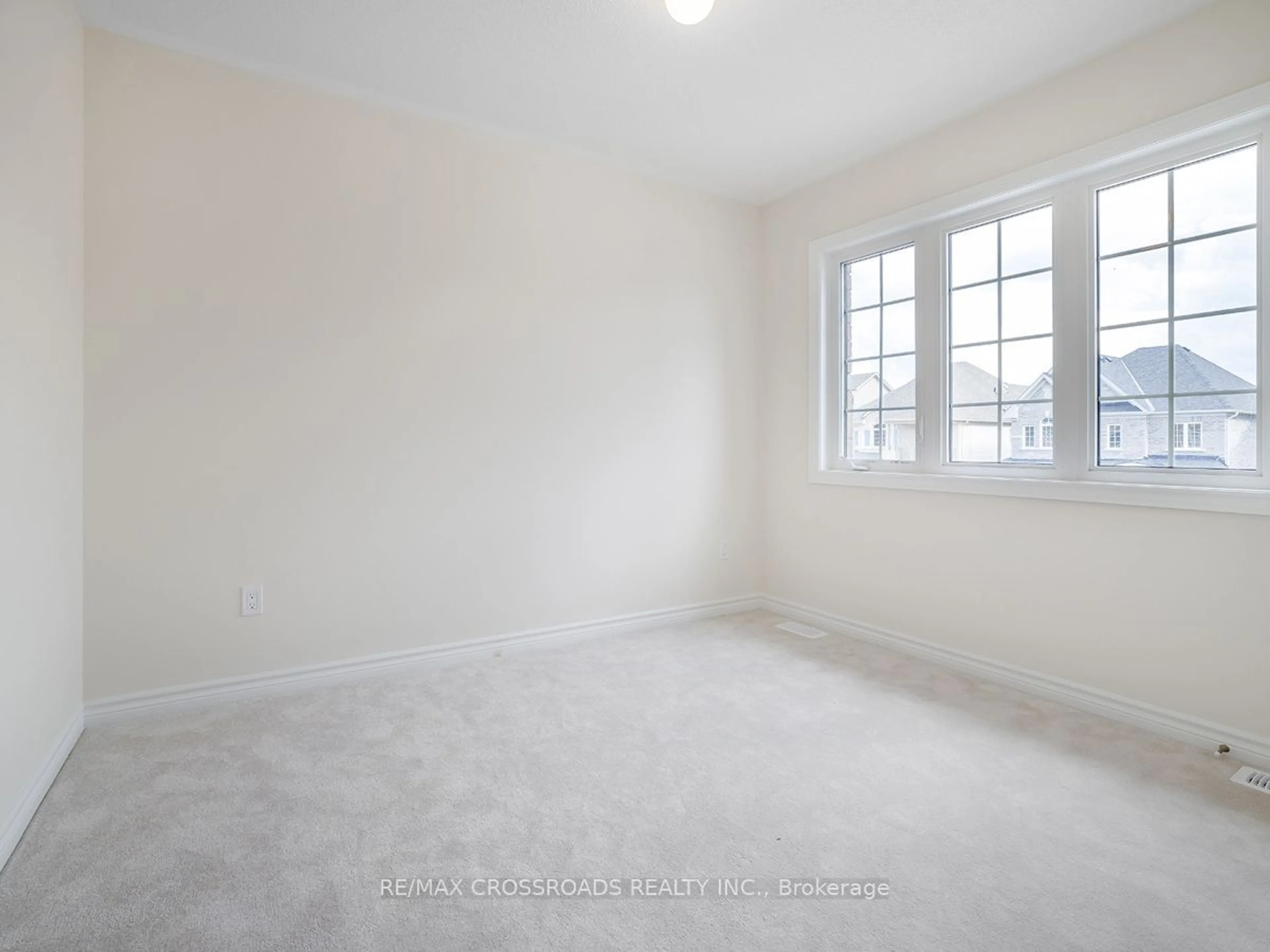 A pic of a room for 118 Cliff Thompson Crt, Georgina Ontario L0E 1R0