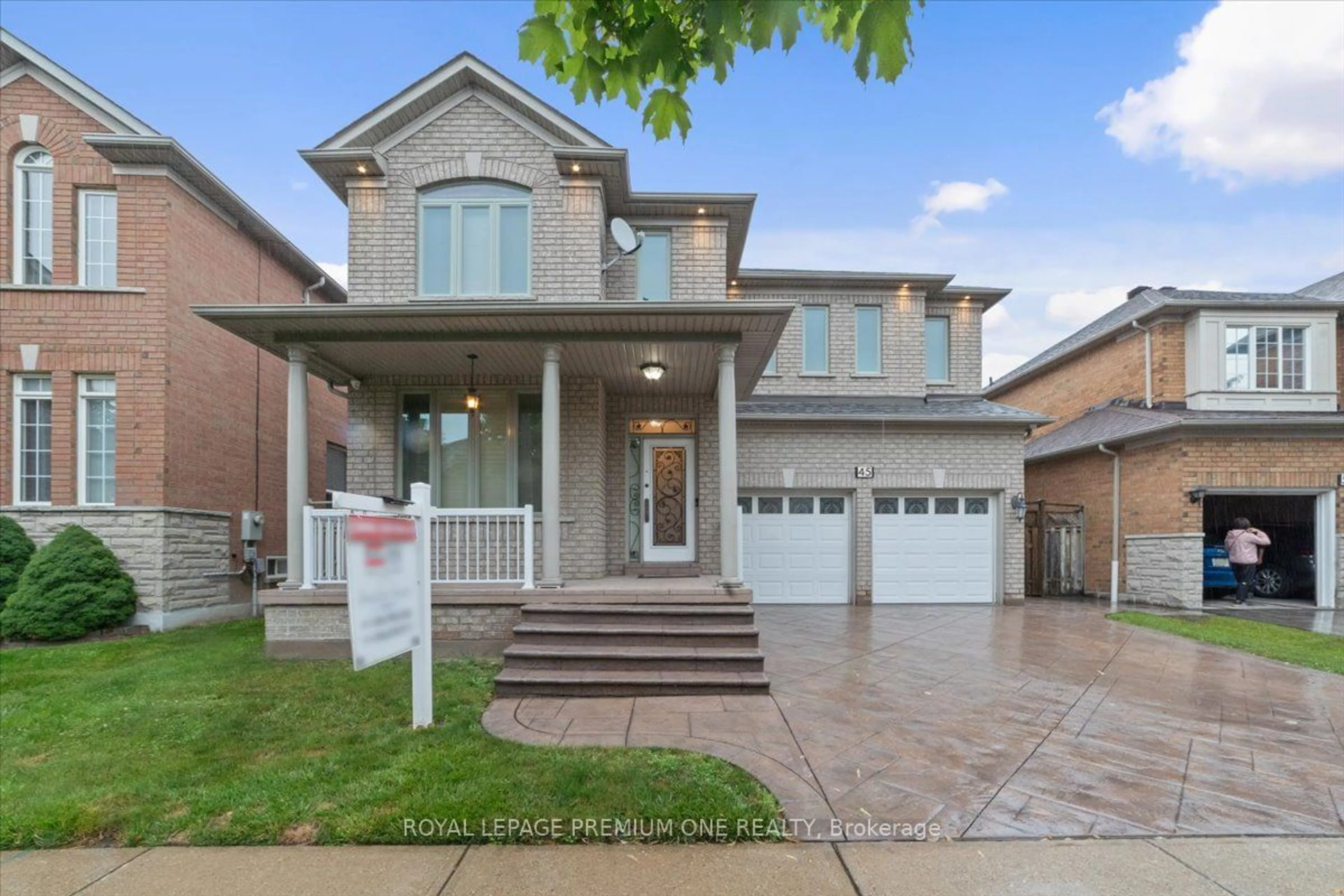 Home with brick exterior material for 45 Forecastle Rd, Vaughan Ontario L4K 5J1