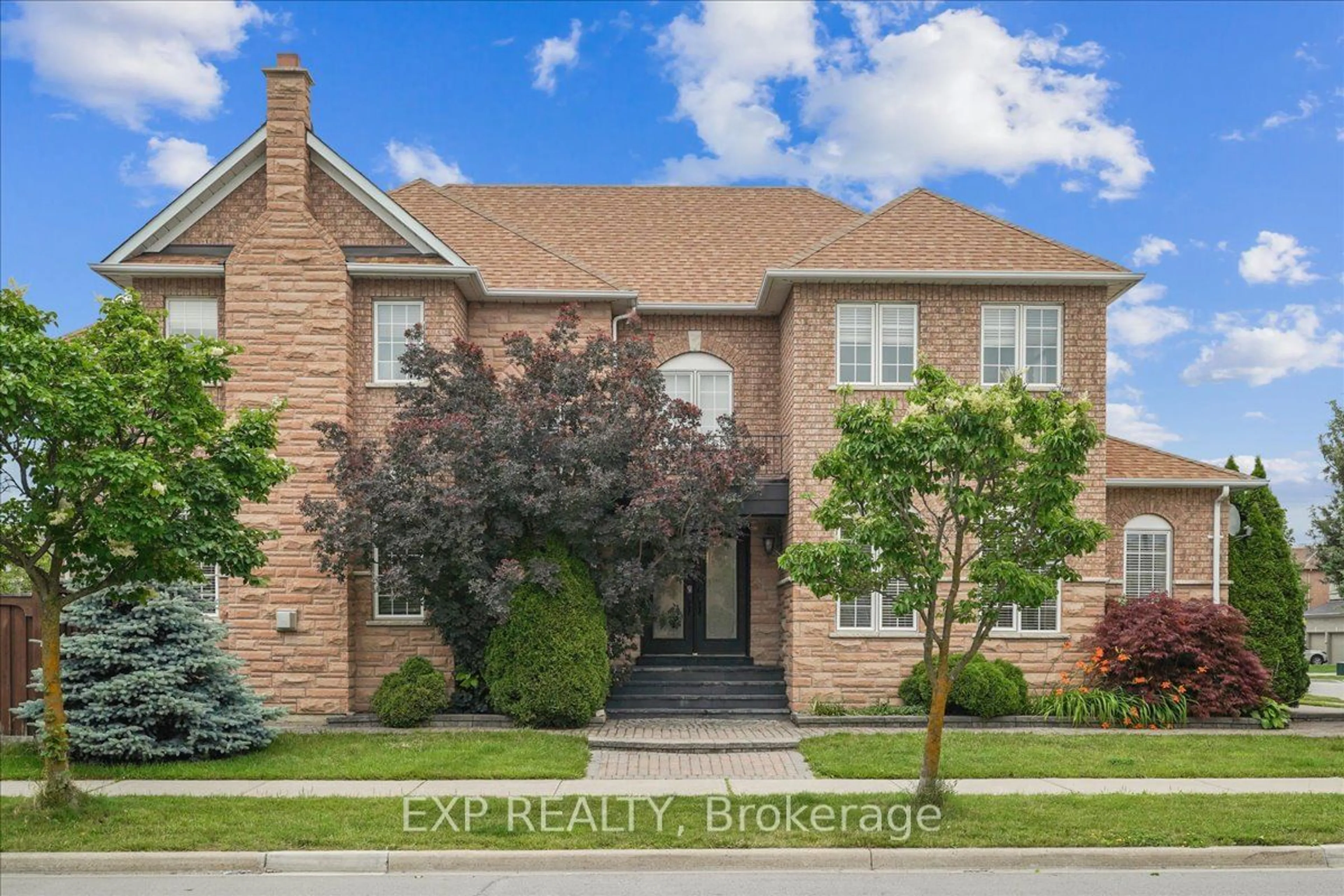 Frontside or backside of a home for 160 Sonoma Blvd, Vaughan Ontario L4H 1P1