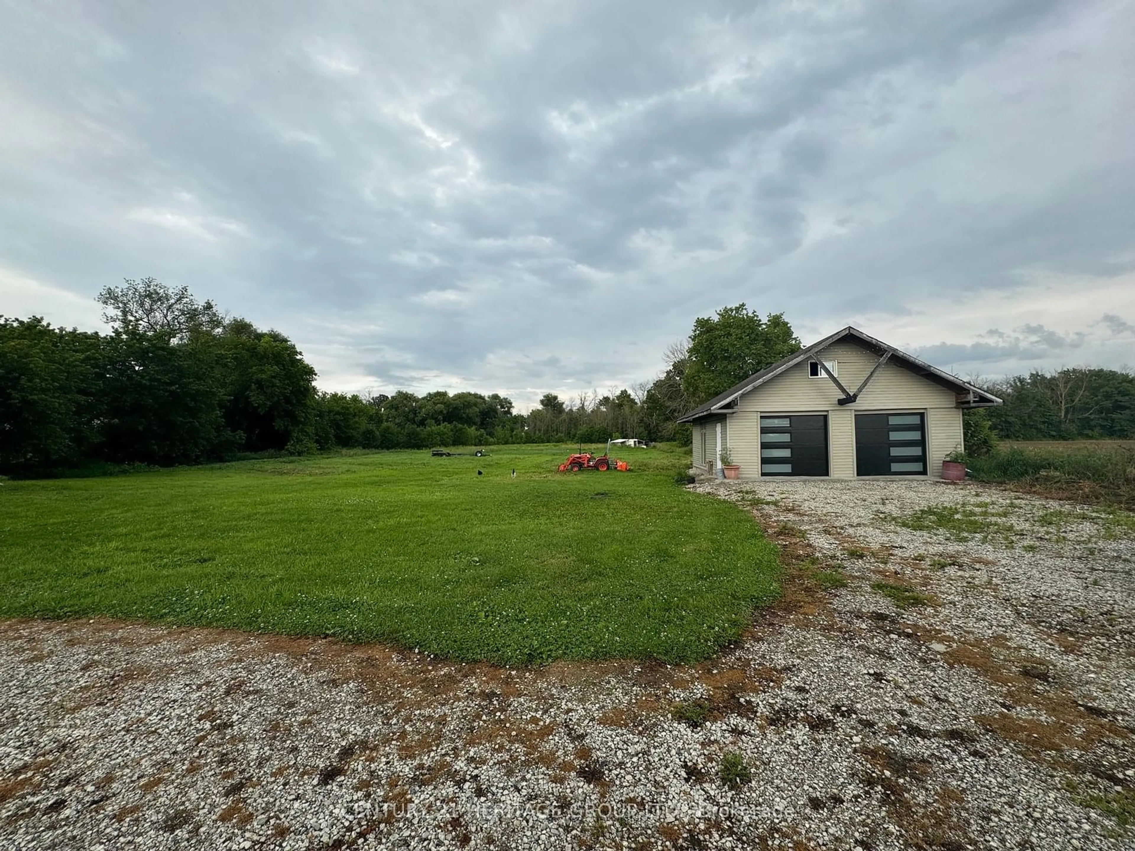 Shed for 4539 13th Line, Bradford West Gwillimbury Ontario L0L 1L0