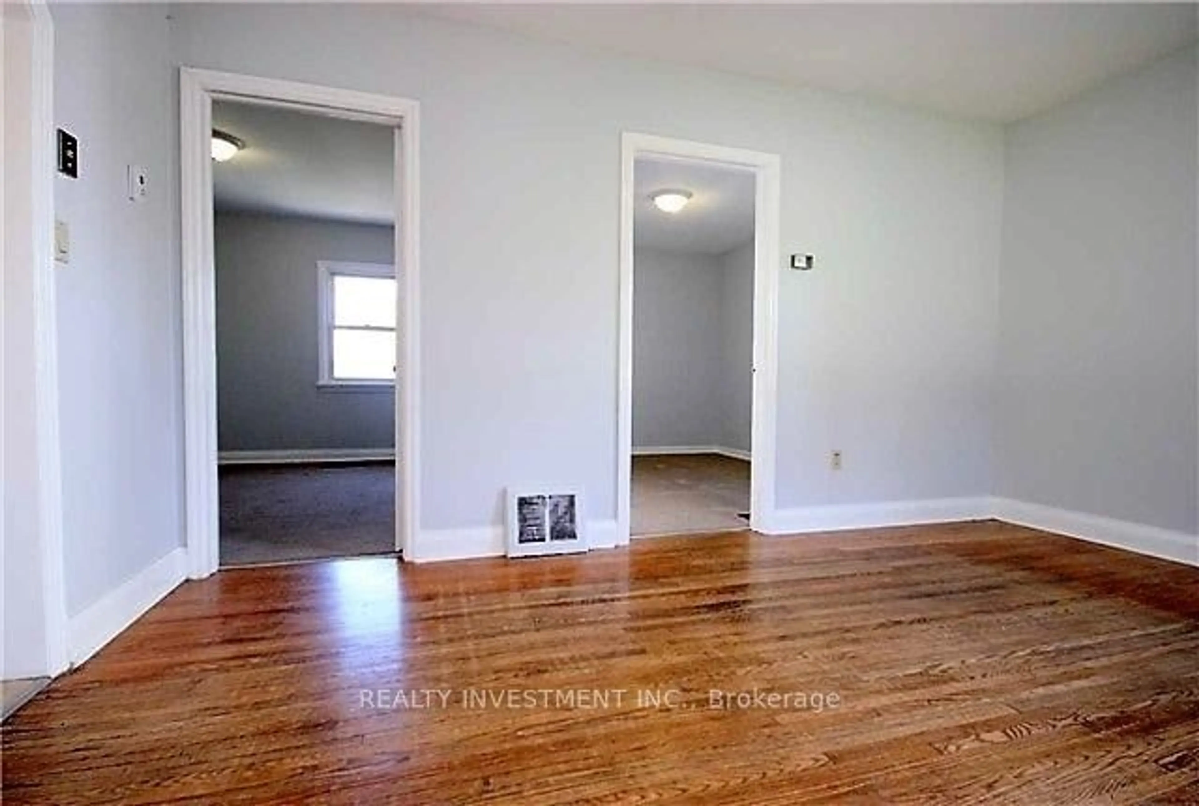 A pic of a room for 50 Olive St, East Gwillimbury Ontario L9N 1L5