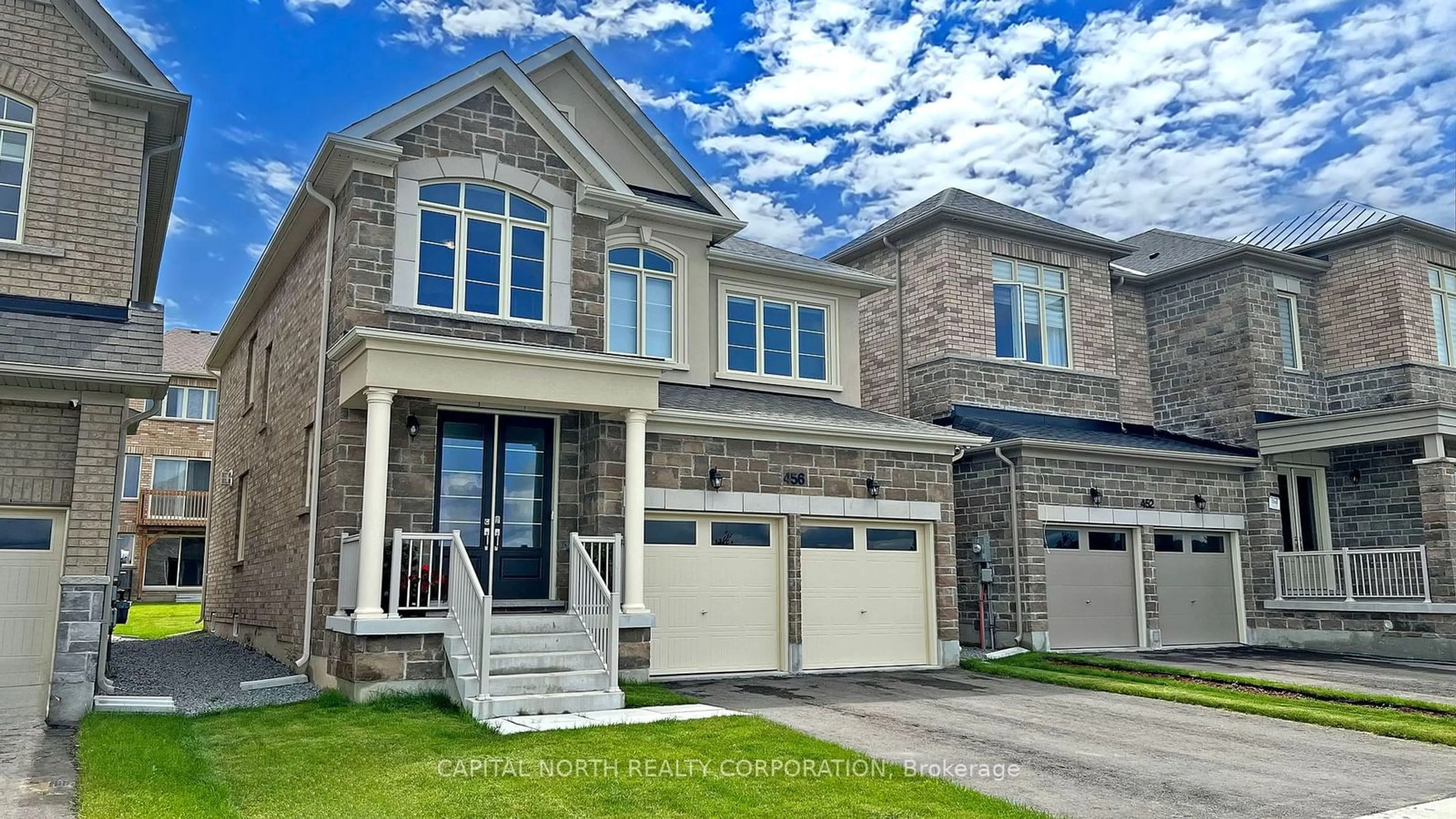 Home with brick exterior material for 456 Seaview Hts, East Gwillimbury Ontario L9N 0Y3