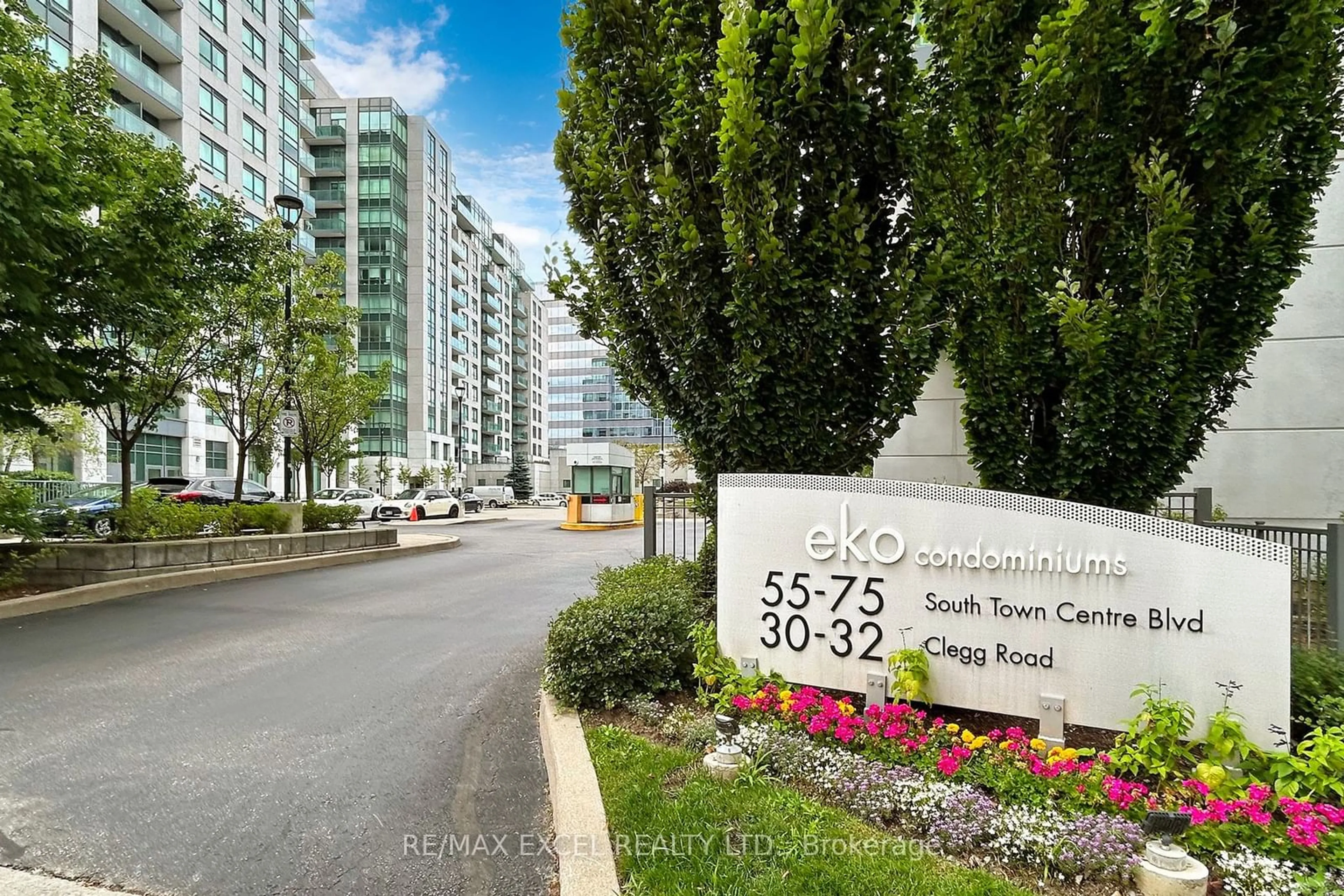 A pic from exterior of the house or condo for 55 South Town Centre Blvd #1101, Markham Ontario L6G 0B1