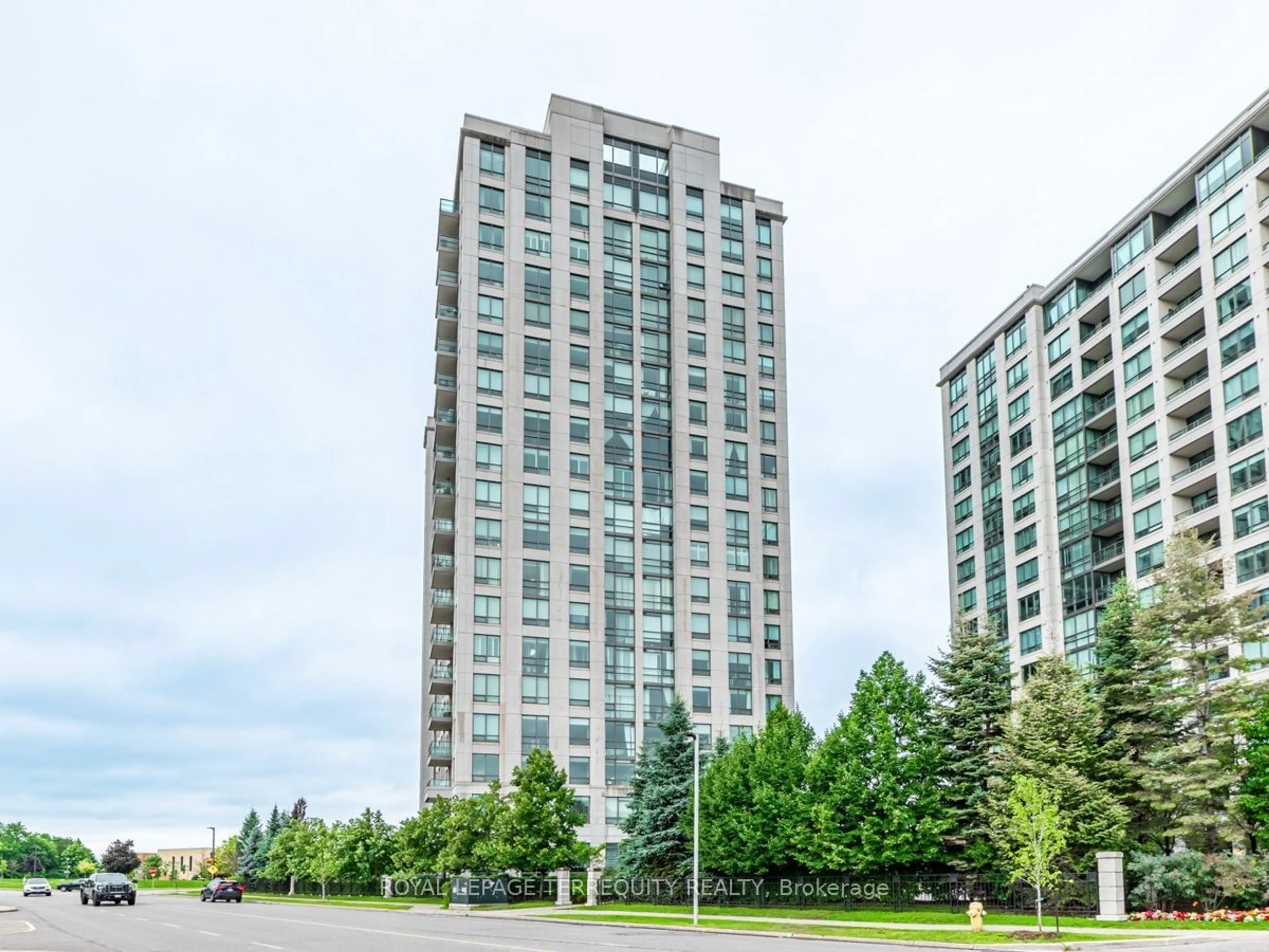 A pic from exterior of the house or condo for 88 Promenade Circ #1604, Vaughan Ontario L4J 9A4