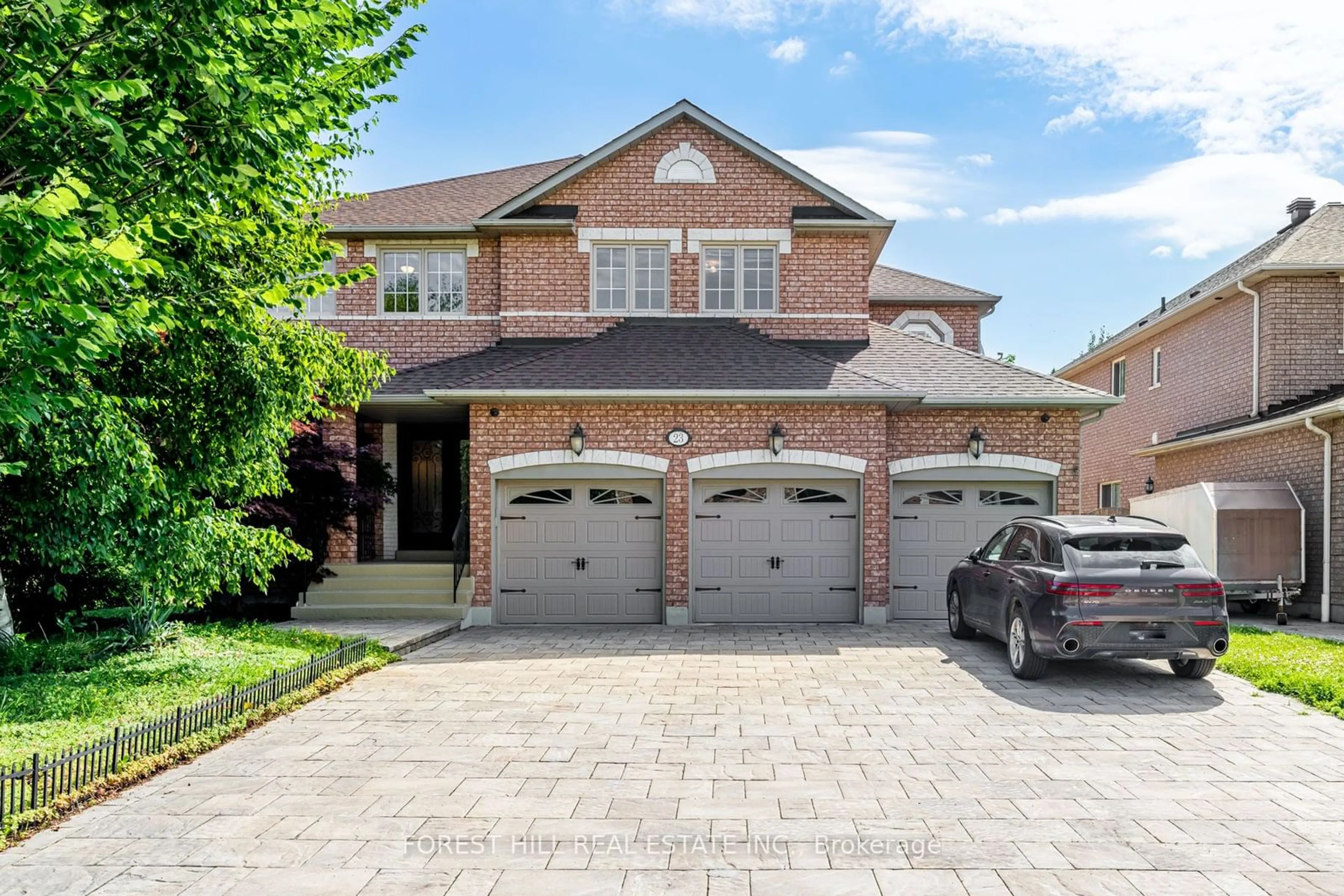 Home with brick exterior material for 23 Marinucci Crt, Richmond Hill Ontario L4C 0M3