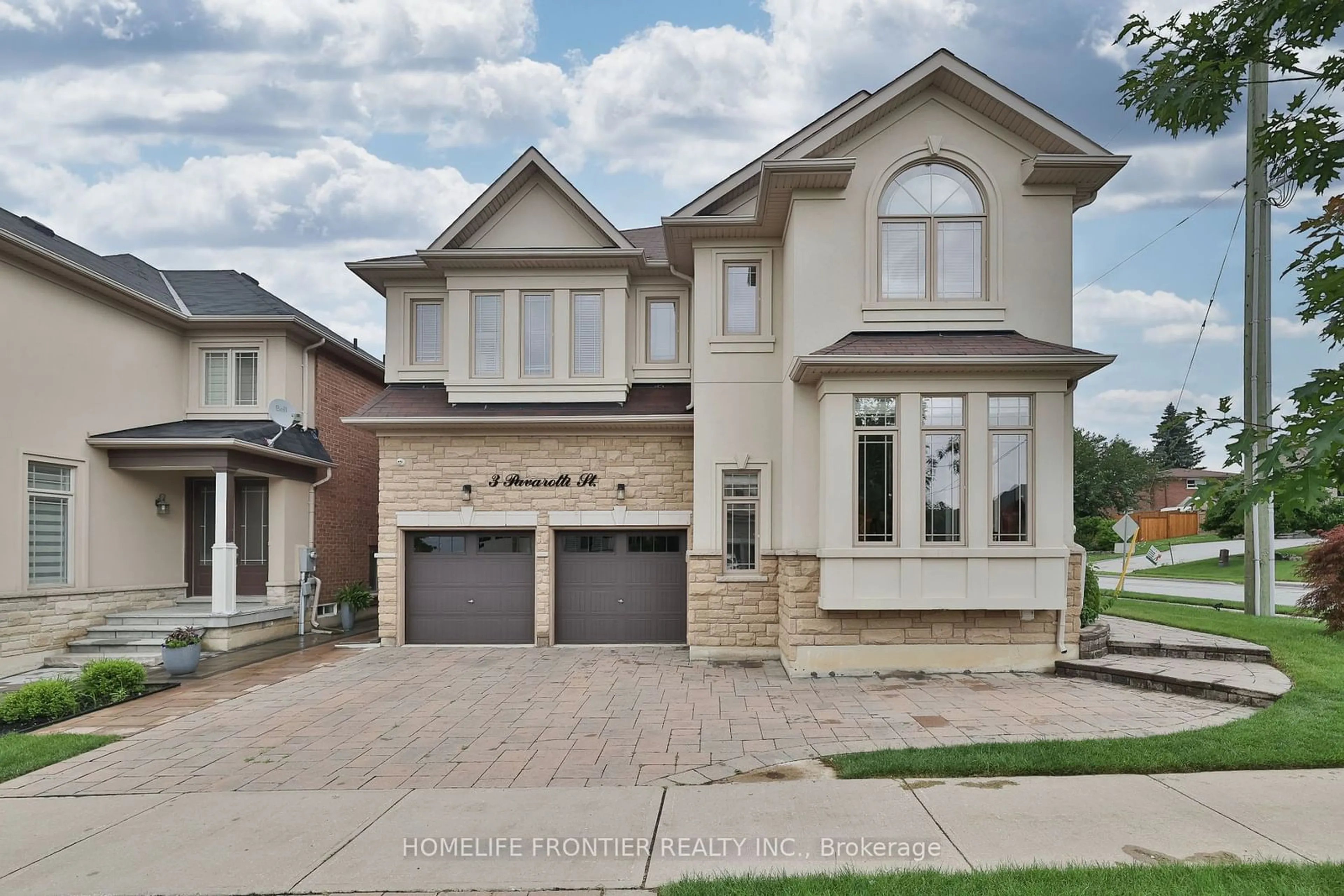 Frontside or backside of a home for 3 Pavarotti St, Richmond Hill Ontario L4E 0R5