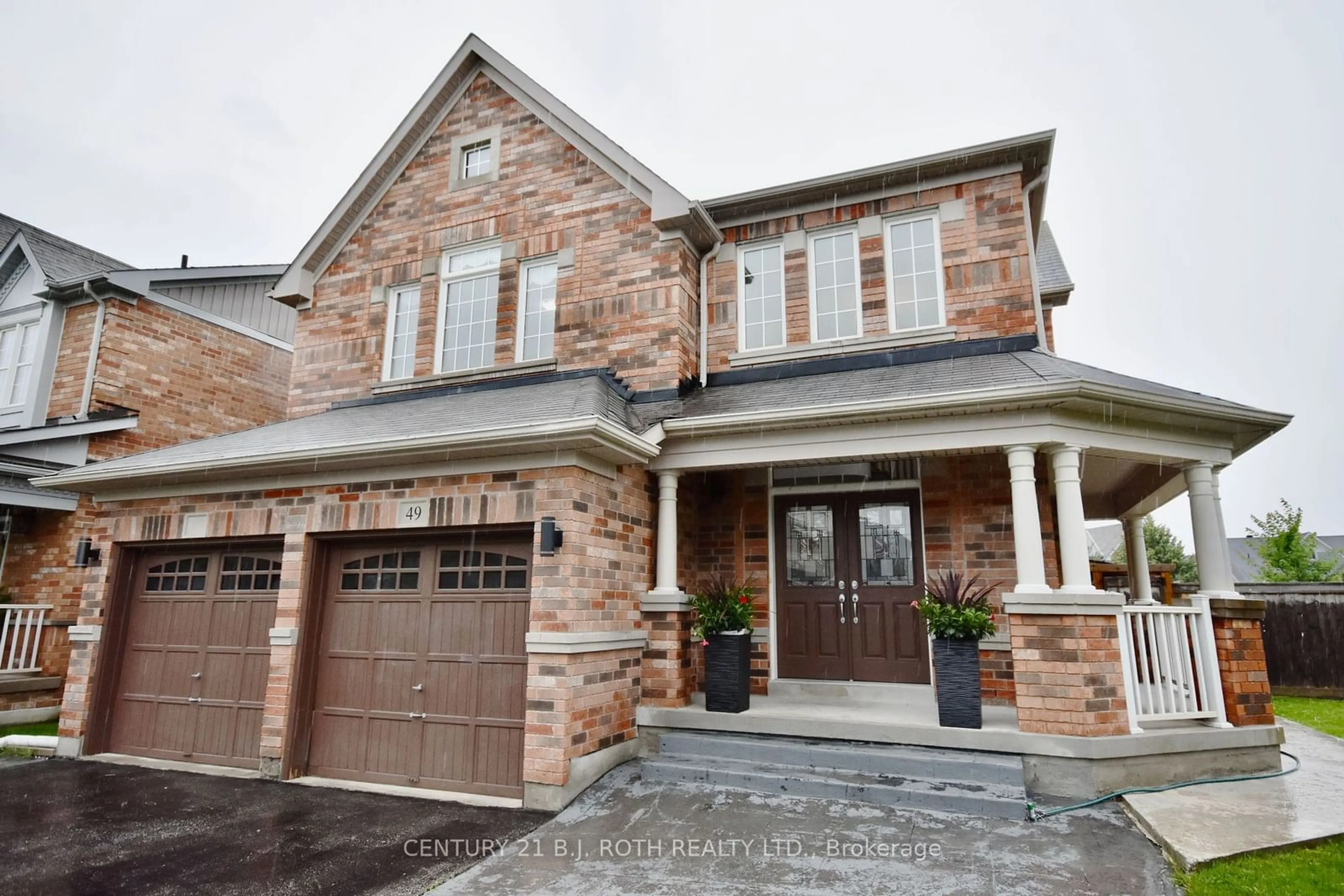 Home with brick exterior material for 49 Corwin Dr, Bradford West Gwillimbury Ontario L3Z 0E4