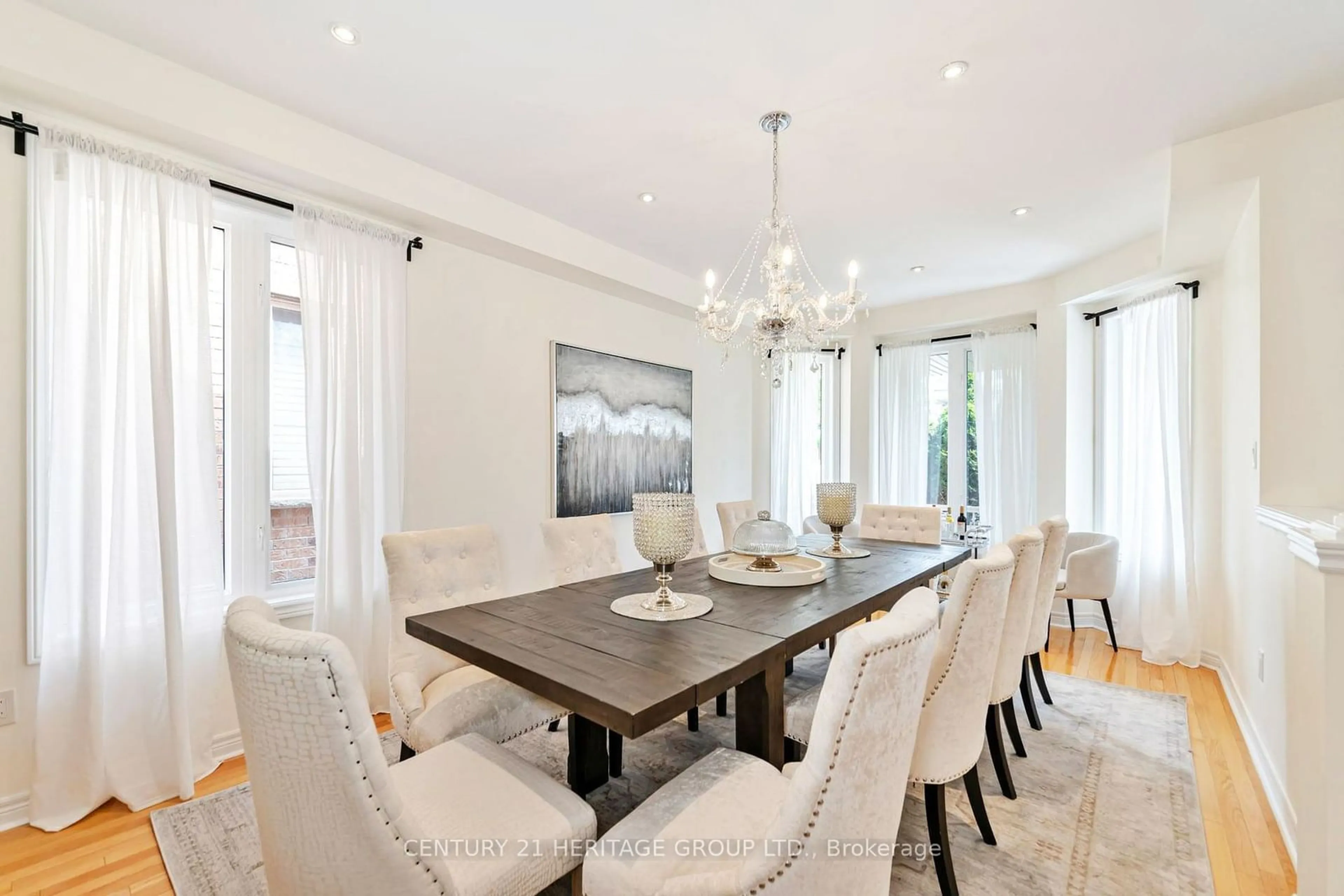 Dining room for 206 Kingshill Rd, Richmond Hill Ontario L4E 4V4