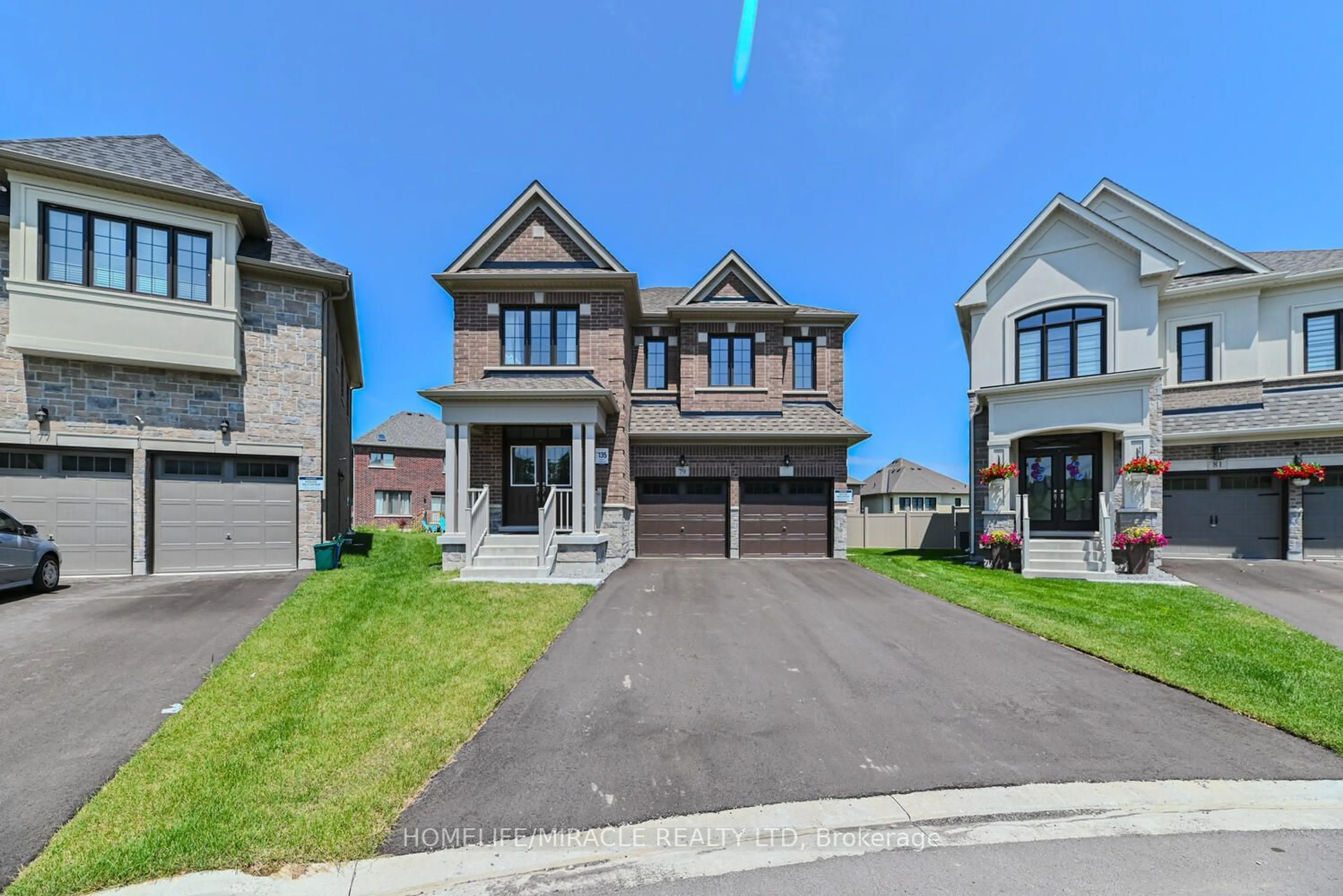 Frontside or backside of a home for 79 TERRAIN Crt, East Gwillimbury Ontario L9N 0T2