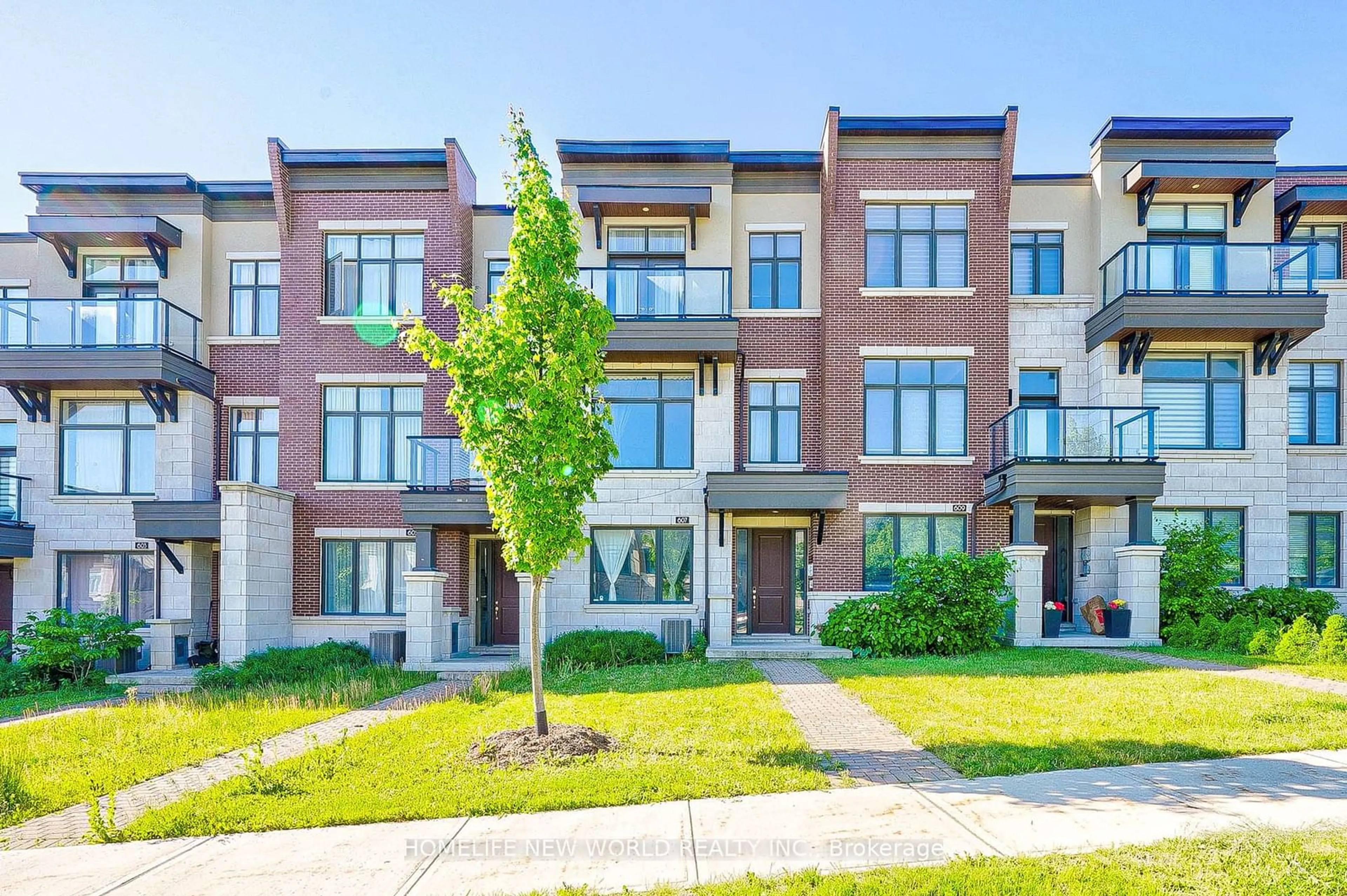 A pic from exterior of the house or condo for 607 Marc Santi Blvd, Vaughan Ontario L6A 4Z8