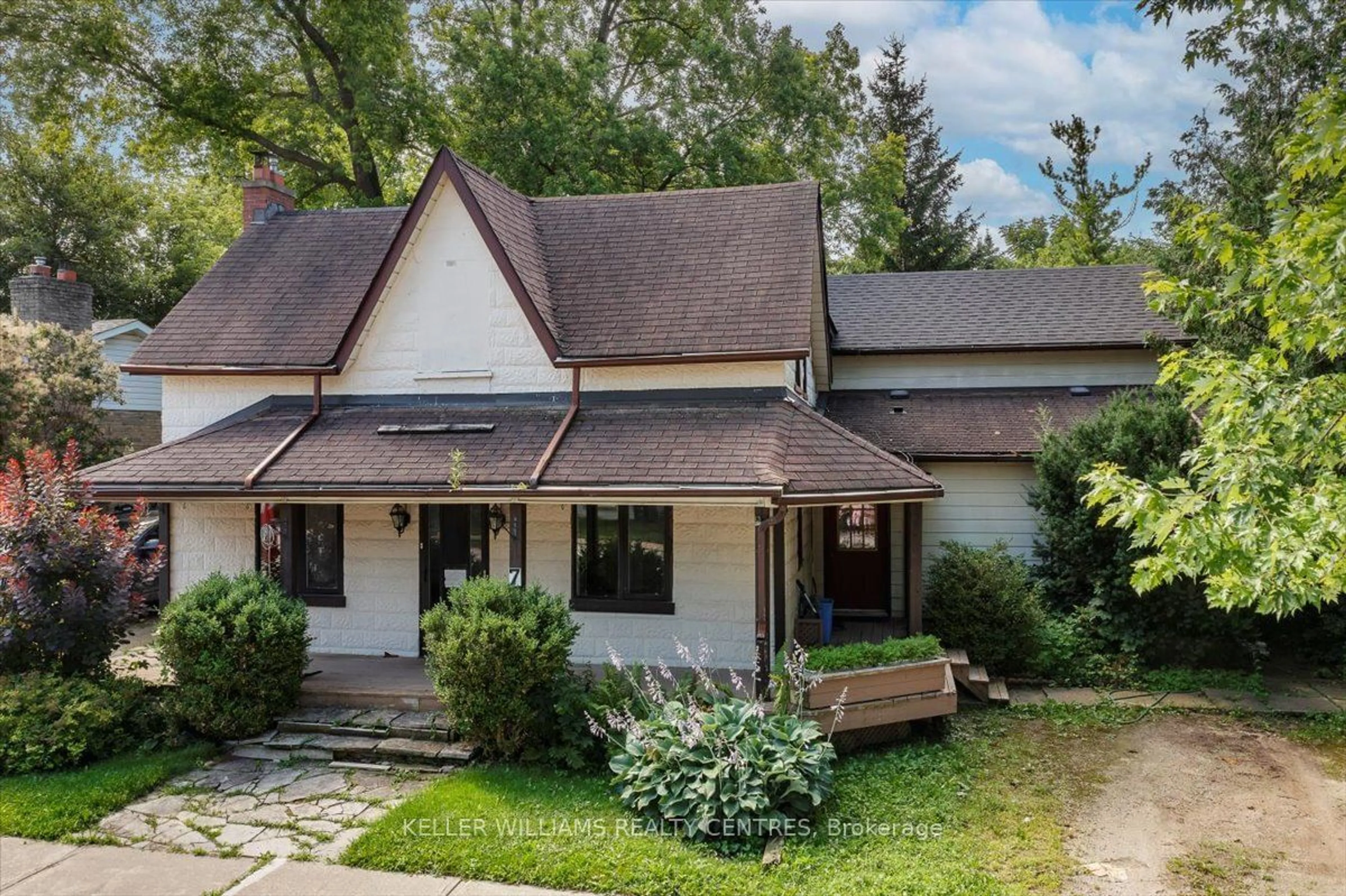 Cottage for 7 Richmond St, New Tecumseth Ontario L0G 1W0