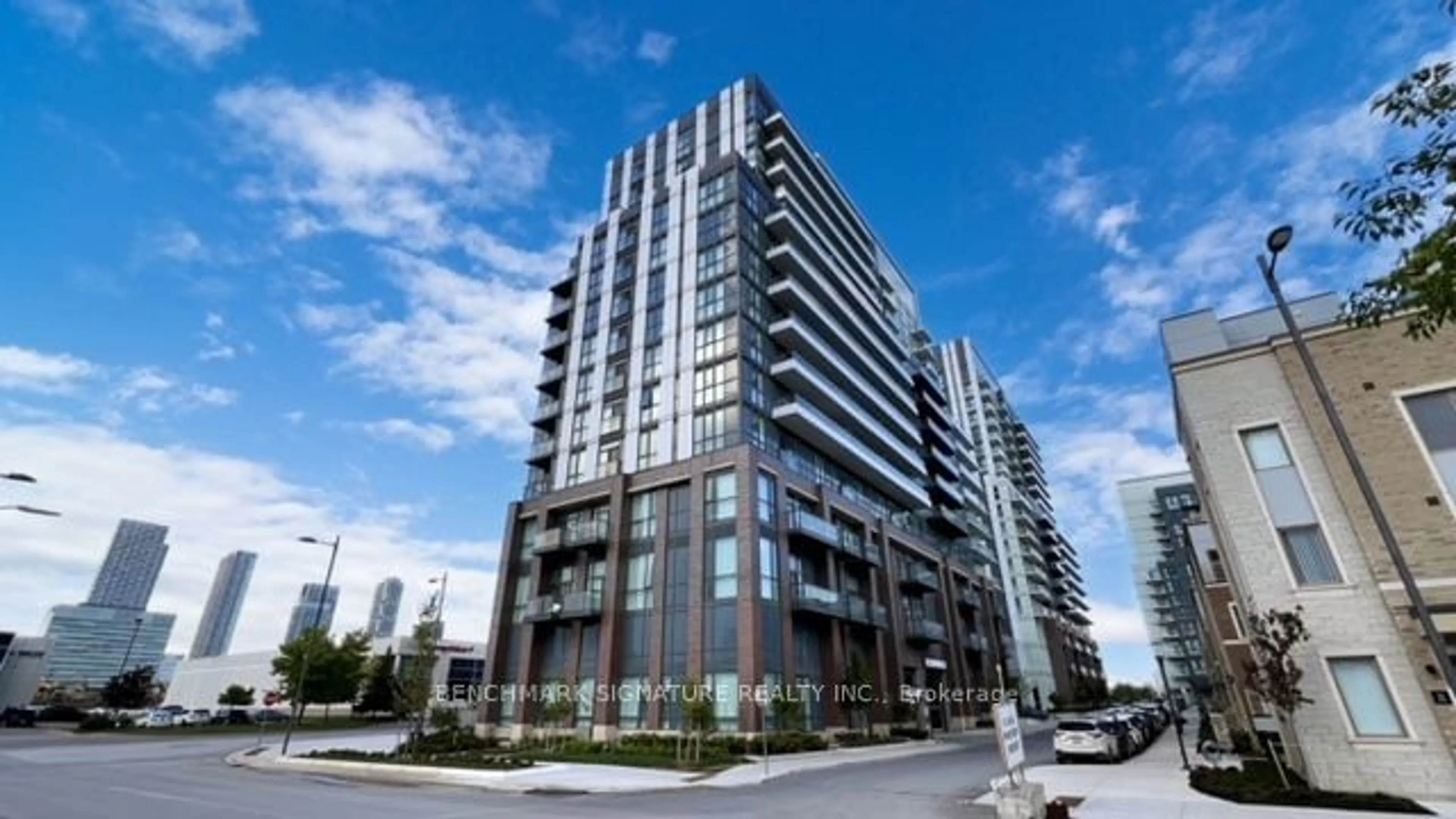 A pic from exterior of the house or condo for 10 Honeycrisp Cres #1001, Vaughan Ontario L4K 0M7